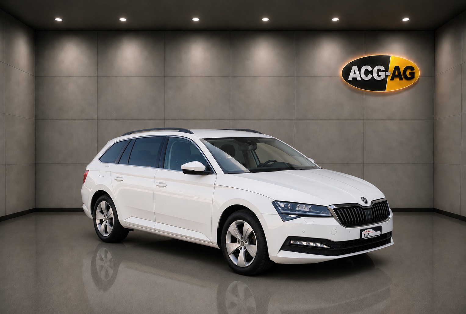 SKODA Superb Combi 2.0 TDi Ambition 4x4 DSG ** Gr-Navi ** RF-Kamera ** Abstandsregelsysteme ** Sitzheizung ** Frisch Ab MFK & Service-image-0