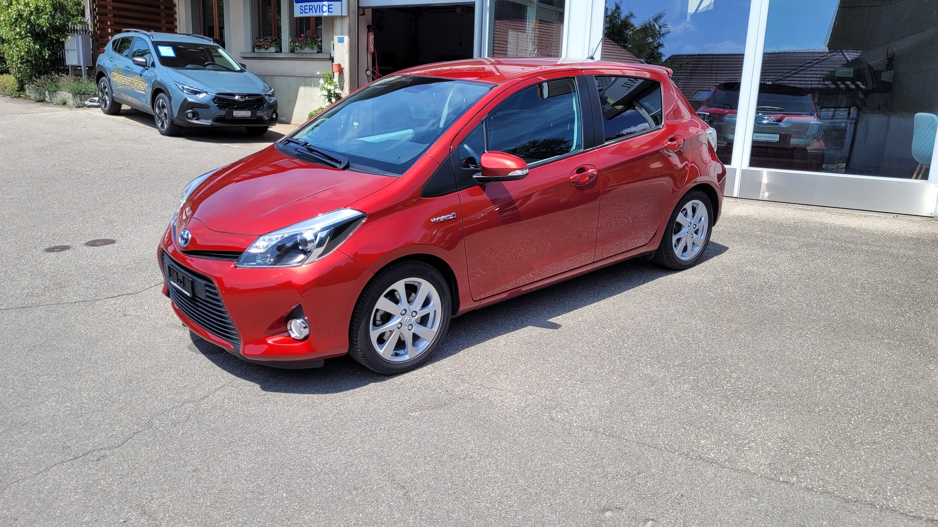 TOYOTA Yaris 1.5 VVT-i Hybrid Sol CVT-image-1