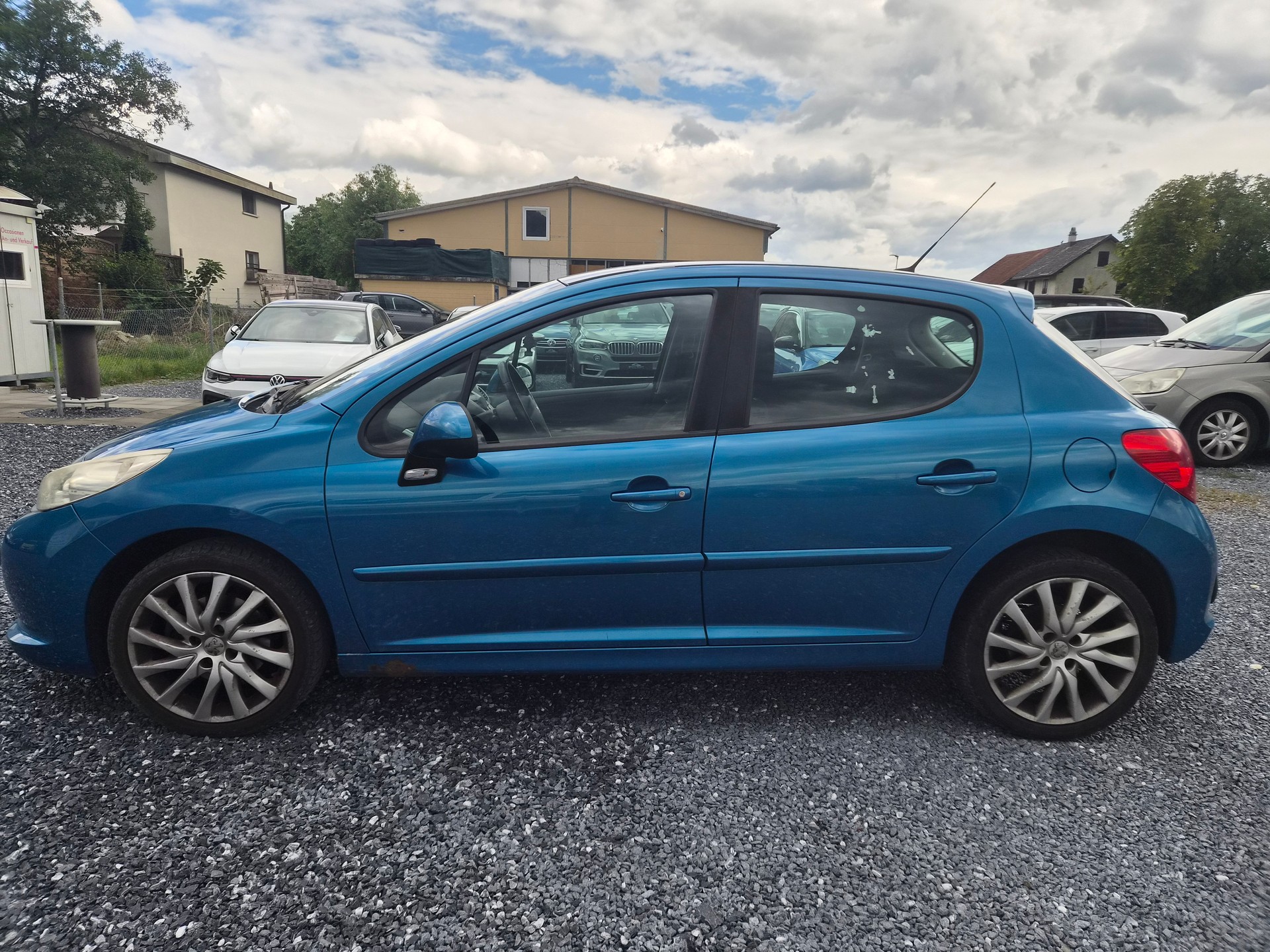 PEUGEOT 207 1.6 16V XT-image-5