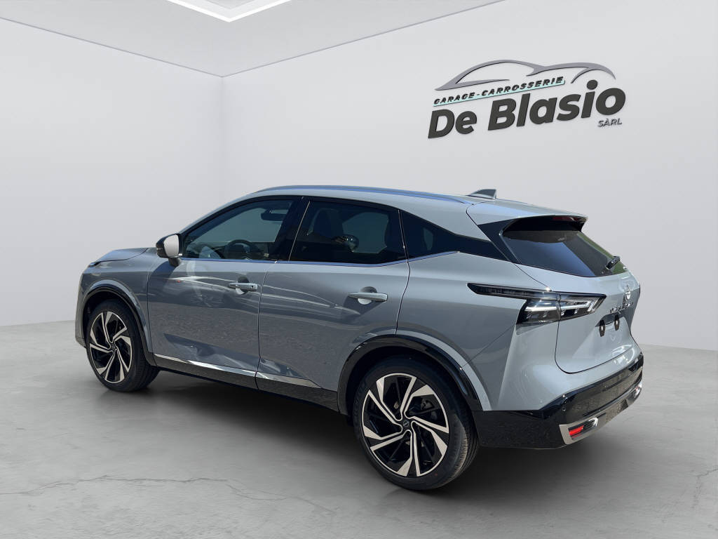 NISSAN Qashqai 1.3 DIG-T Tekna+ 4x4-image-4