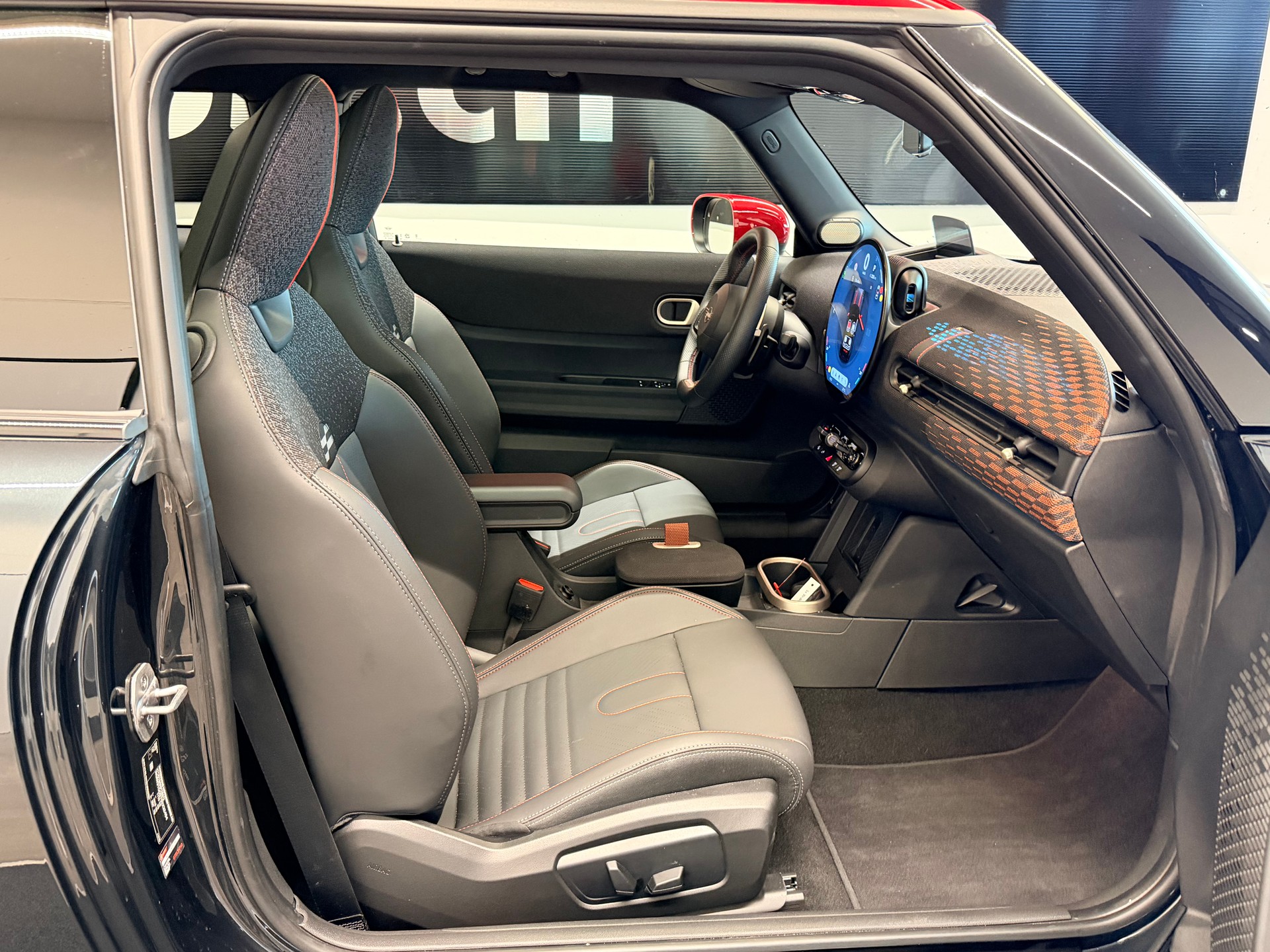 MINI Cooper John Cooper Works DKG-image-18