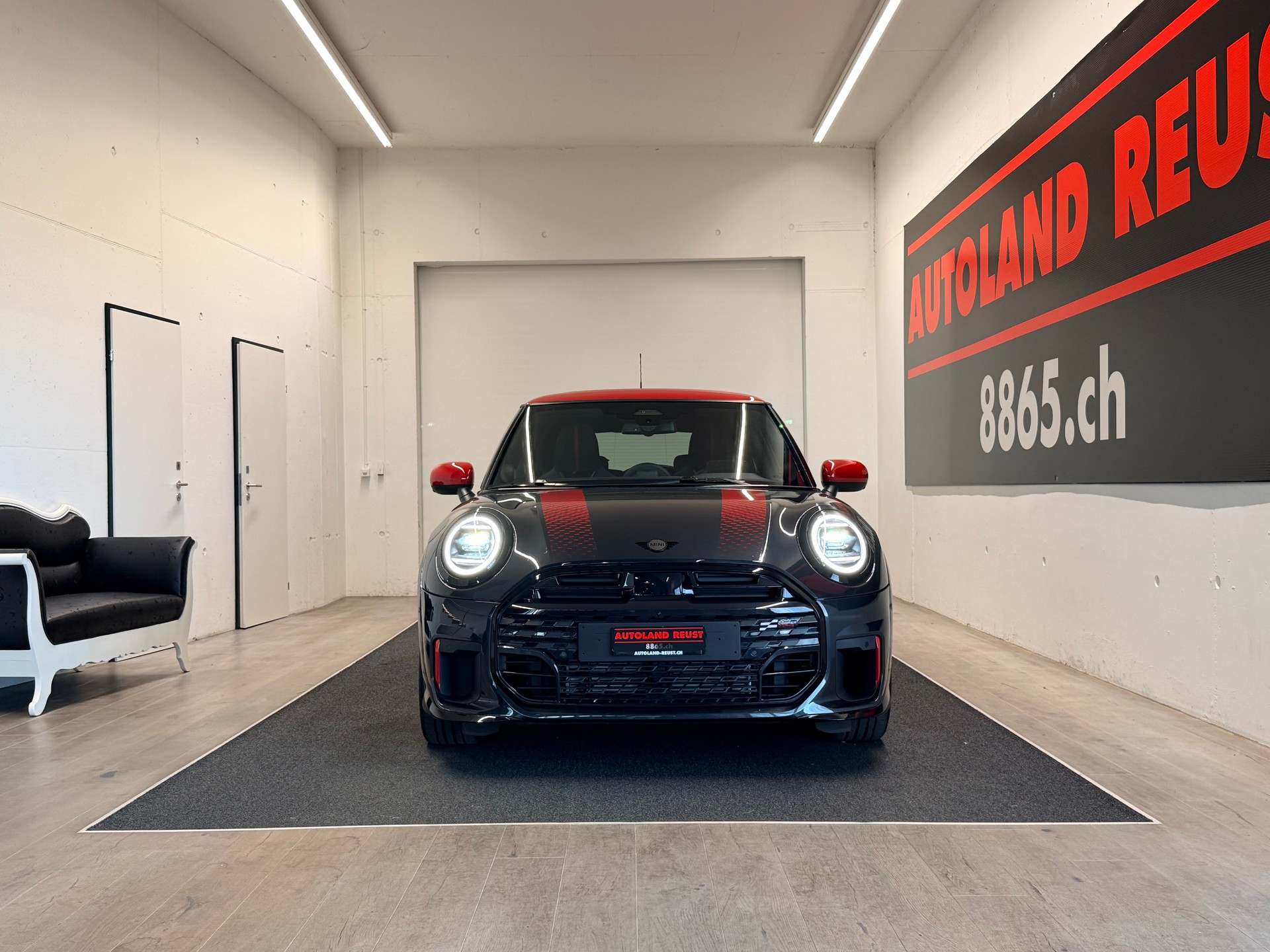 MINI Cooper John Cooper Works DKG-image-1