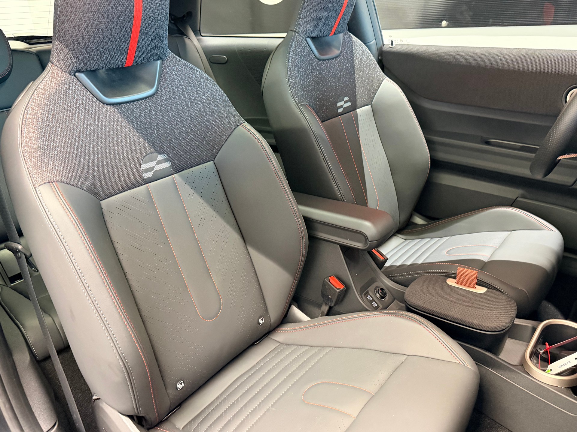 MINI Cooper John Cooper Works DKG-image-19