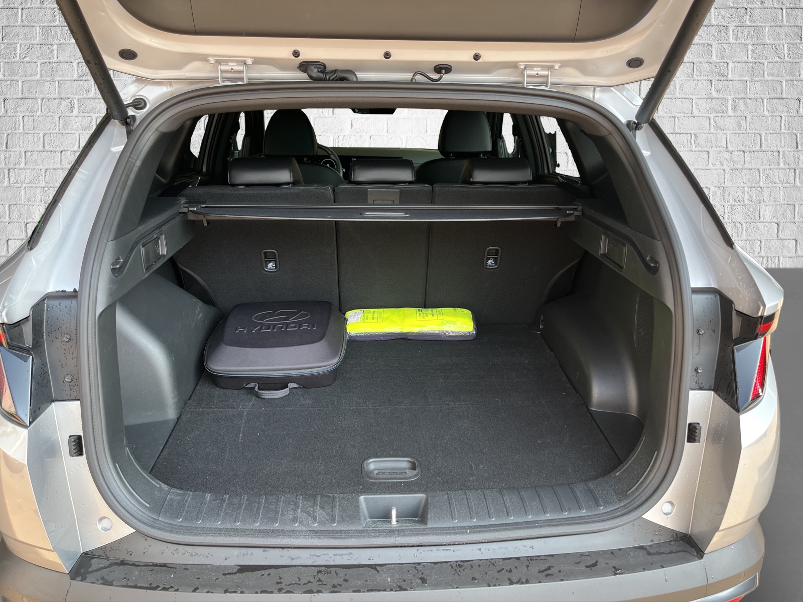 HYUNDAI Tucson 1.6 TGDI PHEV 20th Anniversary 4WD-image-15