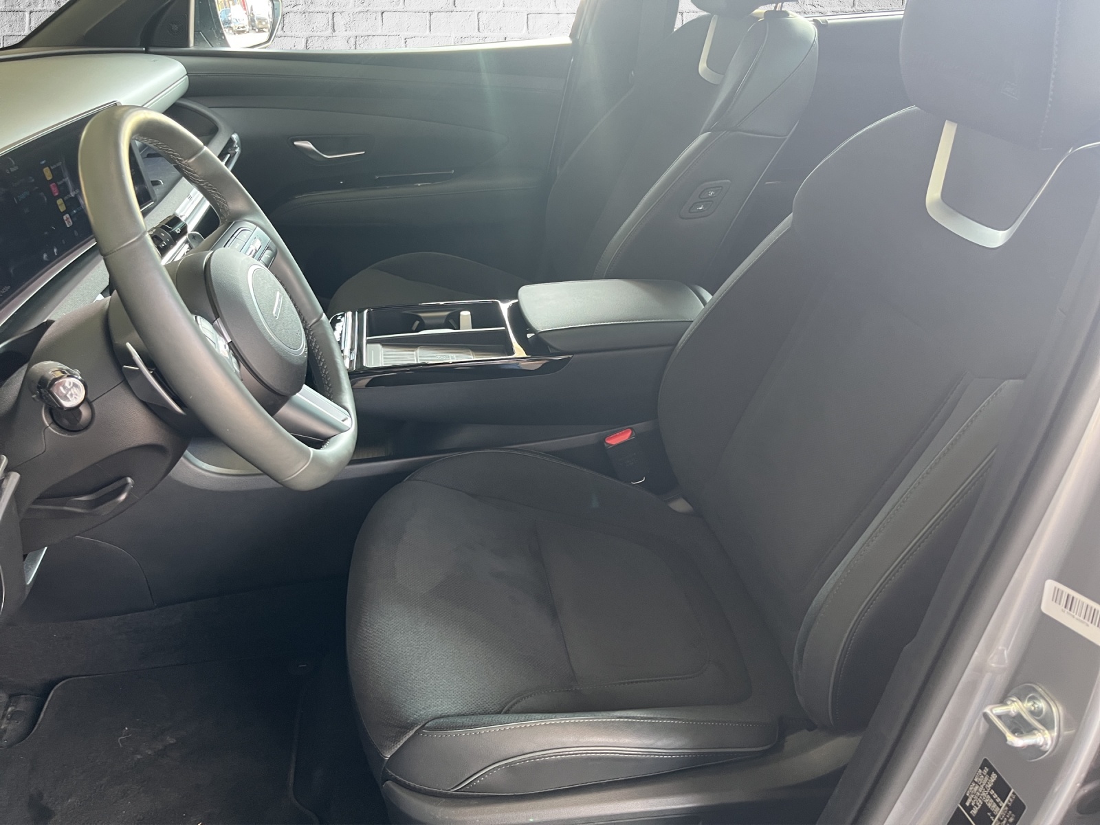 HYUNDAI Tucson 1.6 TGDI PHEV 20th Anniversary 4WD-image-8