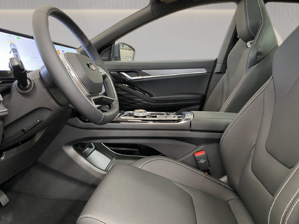 JAC JS6 PHEV-image-9