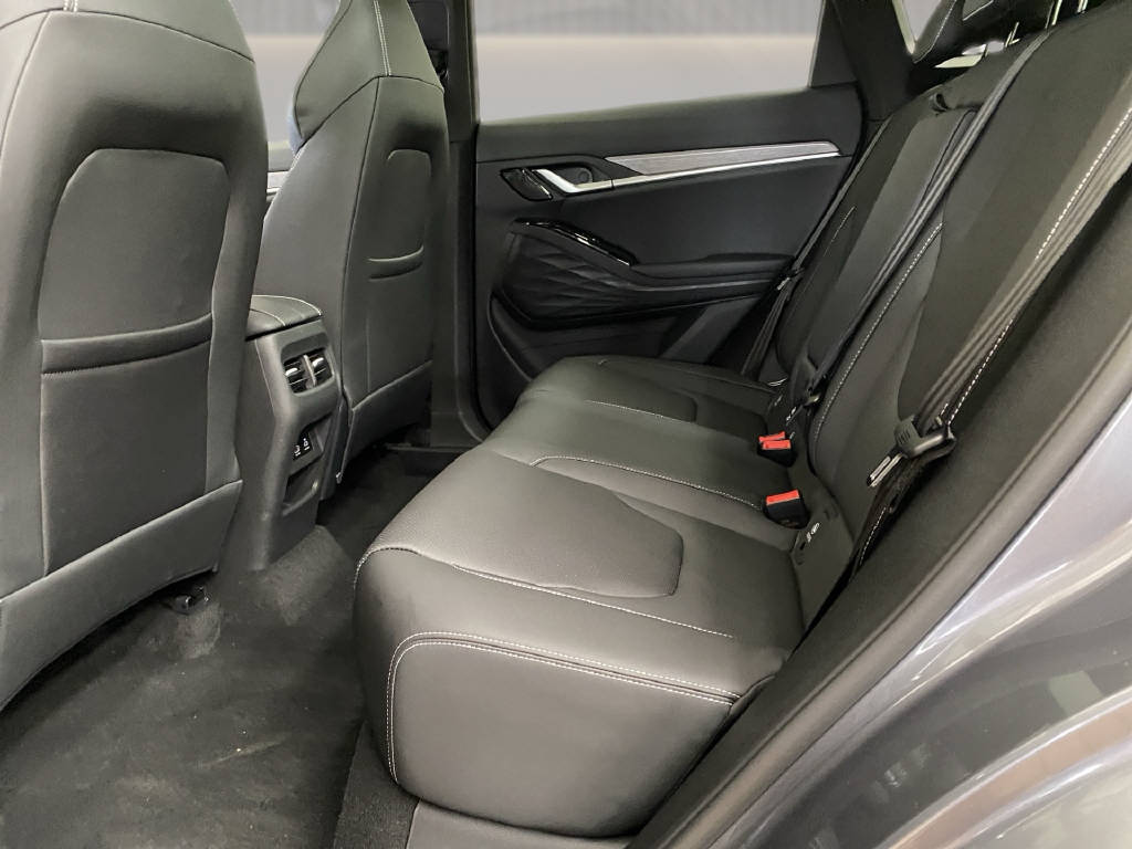 JAC JS6 PHEV-image-10