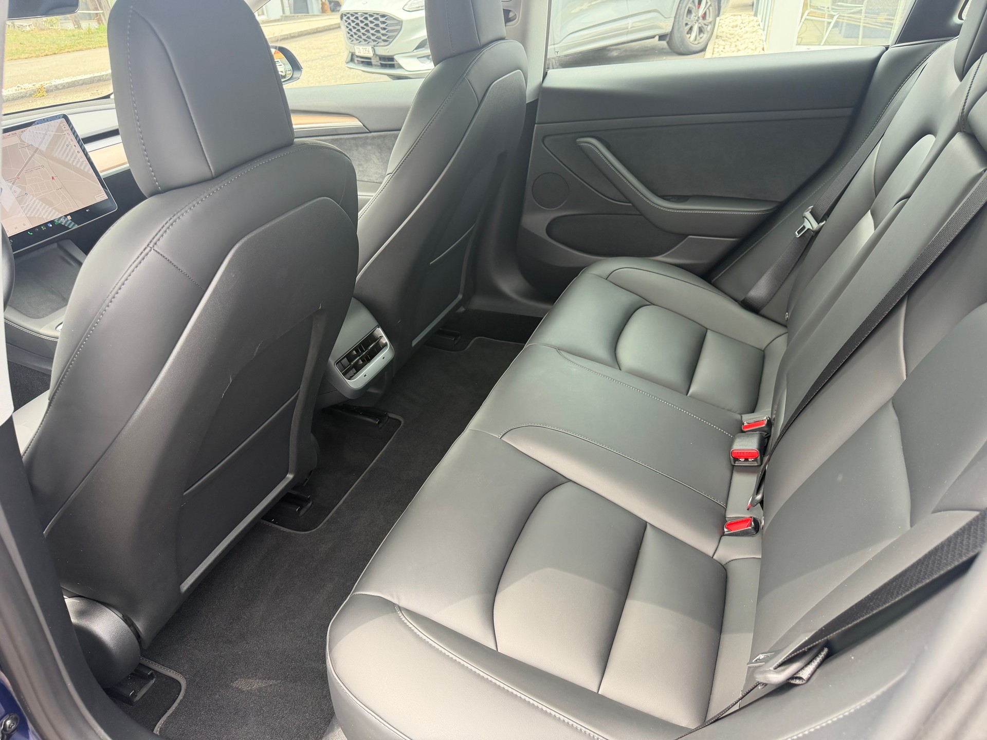 TESLA Model 3 Long Range Dual Motor AWD-image-15