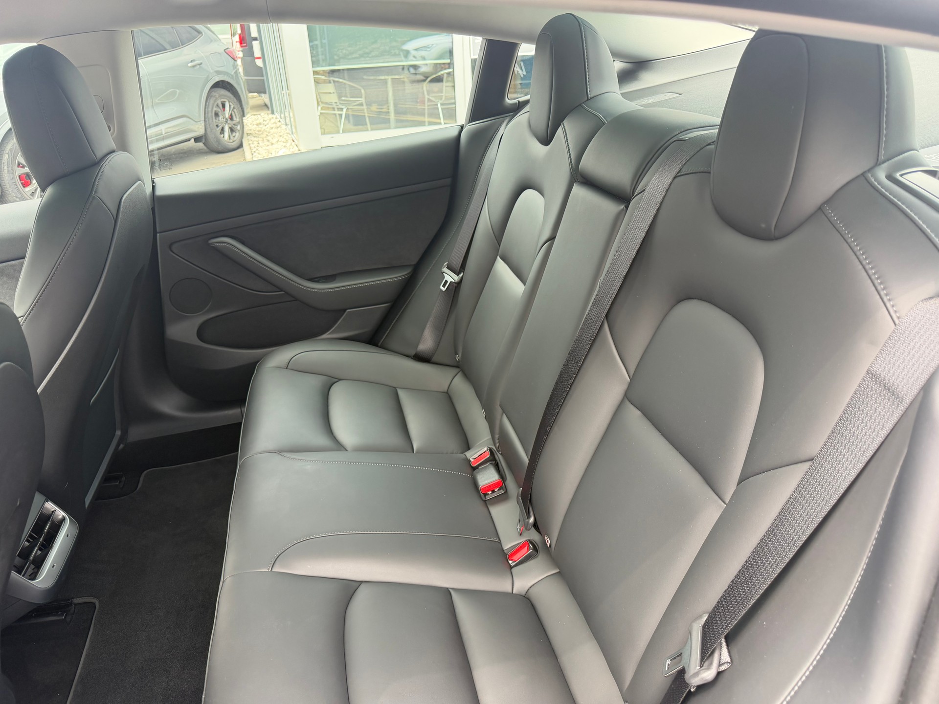 TESLA Model 3 Long Range Dual Motor AWD-image-16
