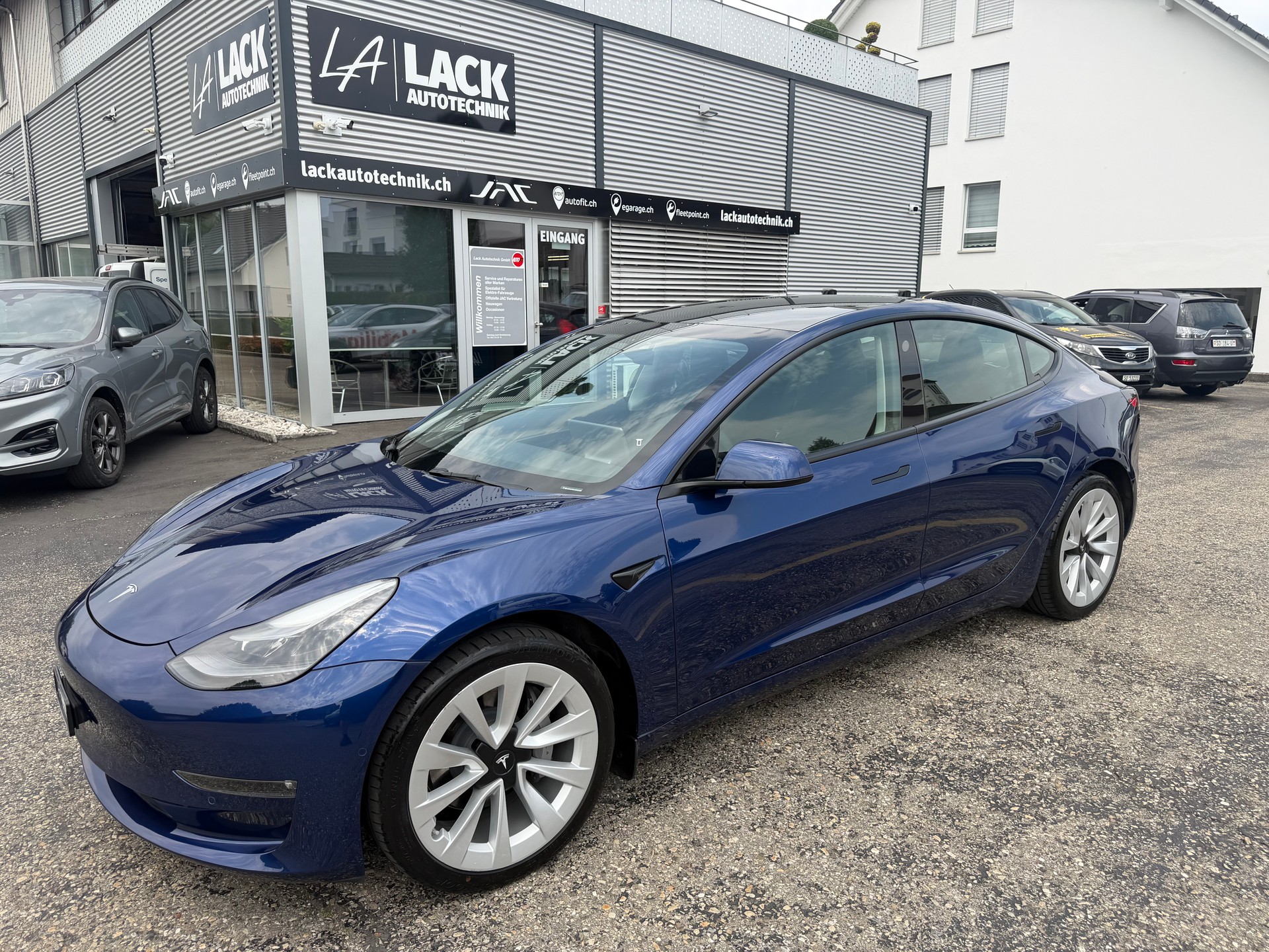 TESLA Model 3 Long Range Dual Motor AWD-image-0