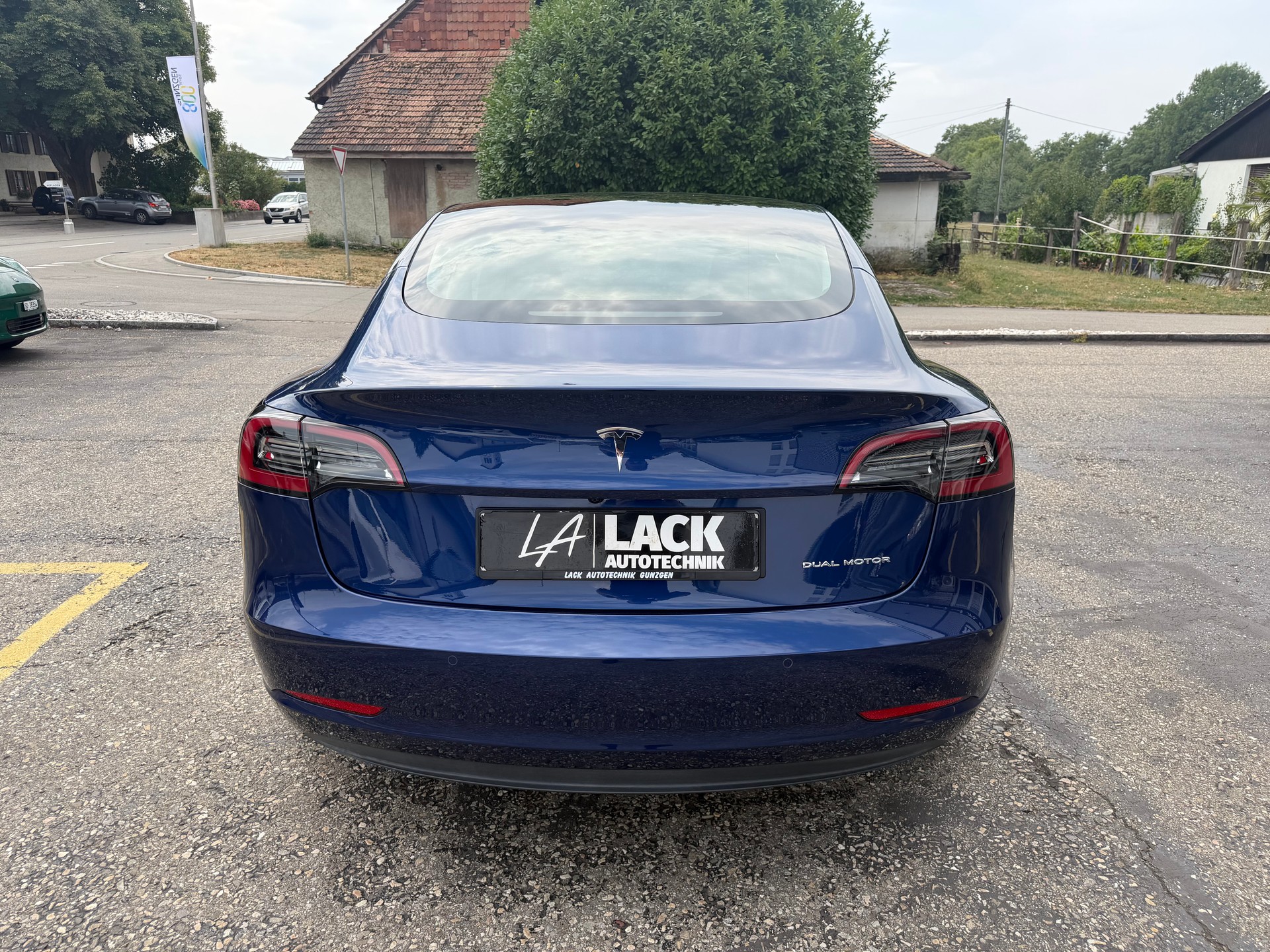 TESLA Model 3 Long Range Dual Motor AWD-image-8