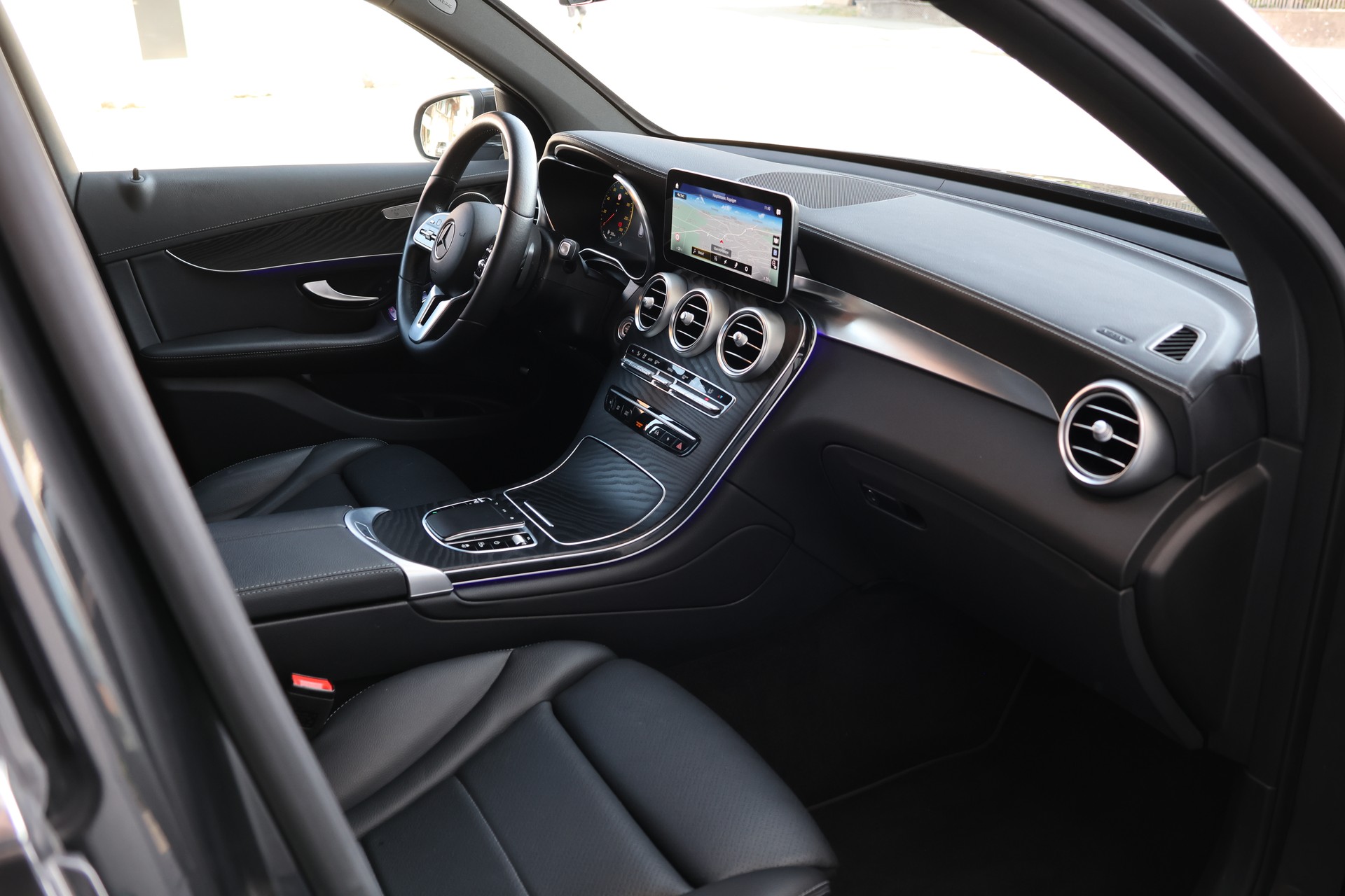 MERCEDES-BENZ GLC 220 d Off-Road 4Matic 9G-Tronic (CH) + 2.5T AHK-image-17