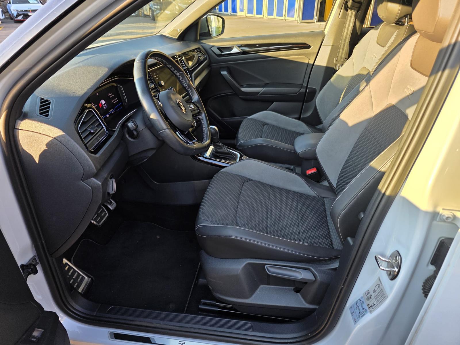 VW T-Roc 2.0 TSI R DSG 4Motion-image-8