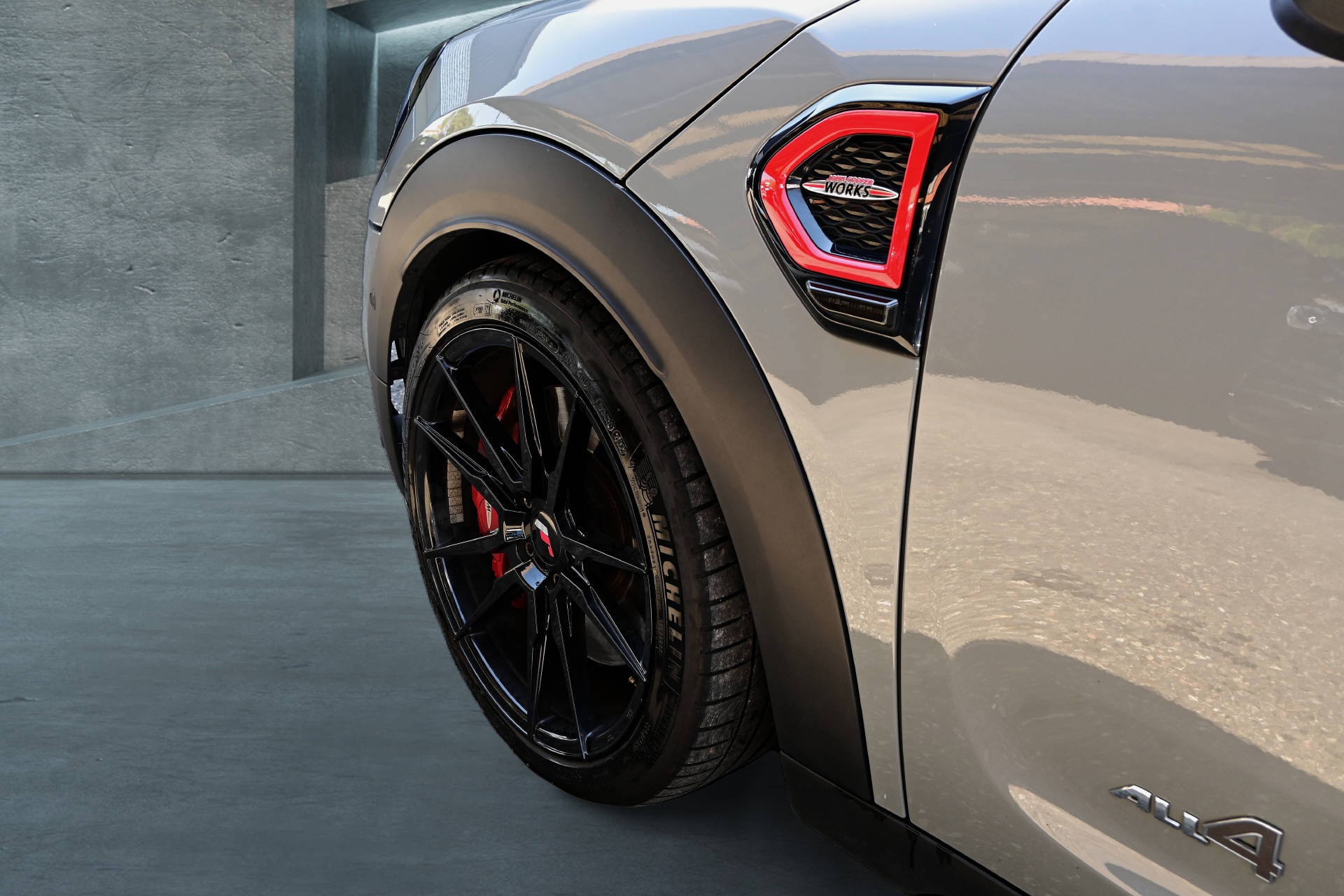 MINI Countryman F60 2.0i John Cooper Works ALL4-image-2