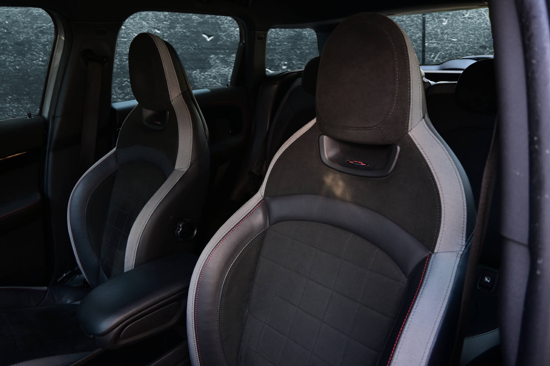 MINI Countryman F60 2.0i John Cooper Works ALL4-image-12