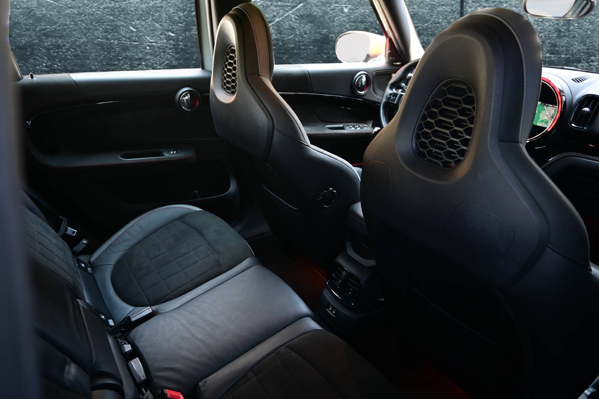 MINI Countryman F60 2.0i John Cooper Works ALL4-image-25