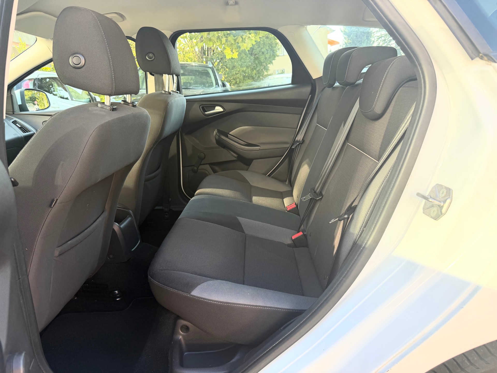 FORD Focus 1.6i VCT Titanium PowerShift-image-8