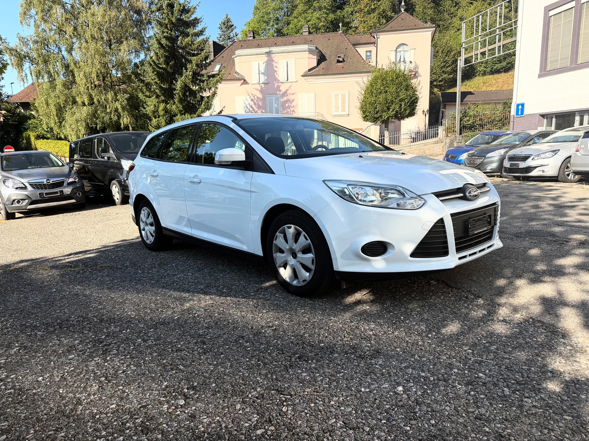 FORD Focus 1.6i VCT Titanium PowerShift-image-2
