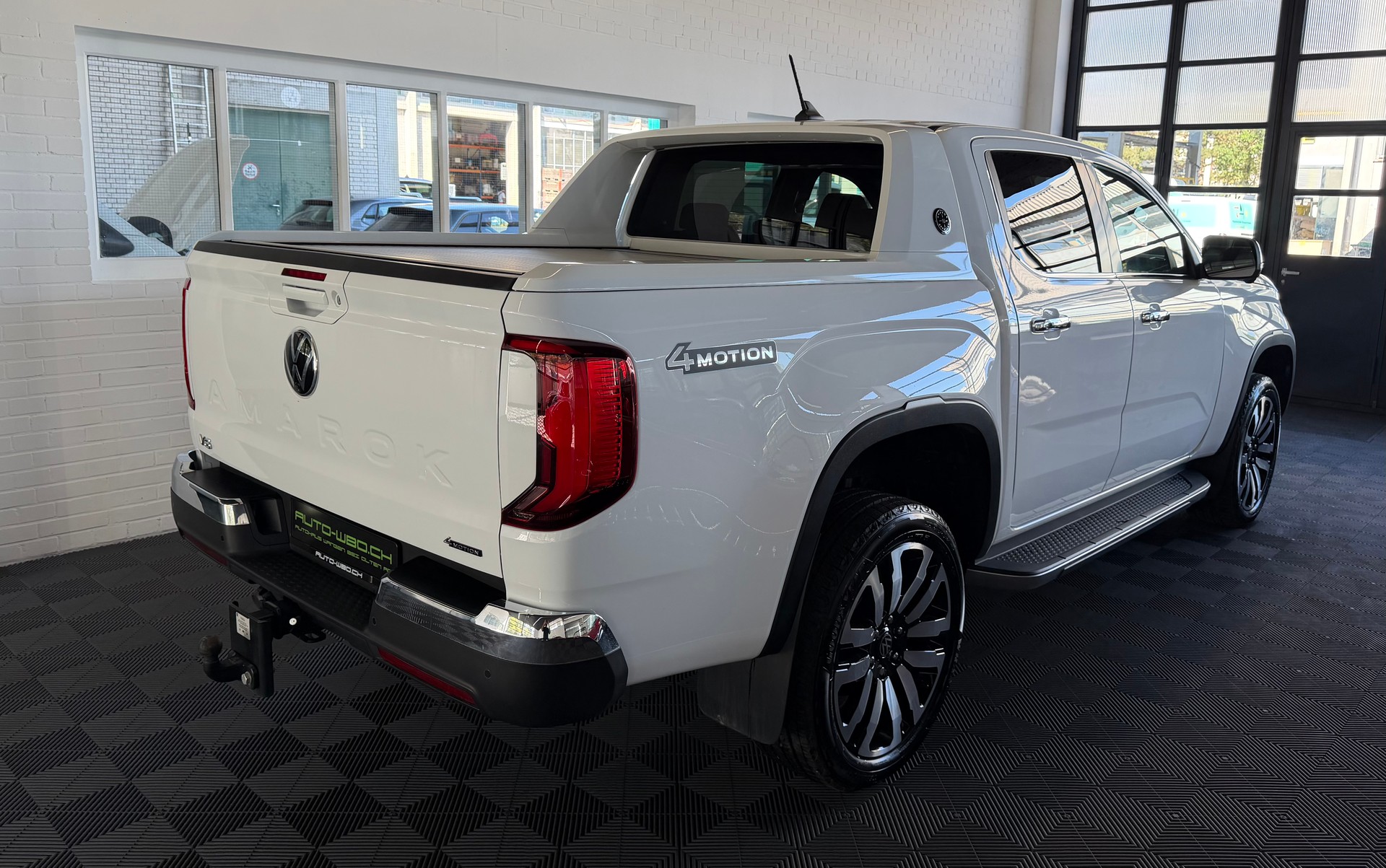VW Amarok 3.0TDI Aventura Winter 1 3.0 V6 TDI 4X4 241 PS ( AHK3500KG)-showroom-element-2