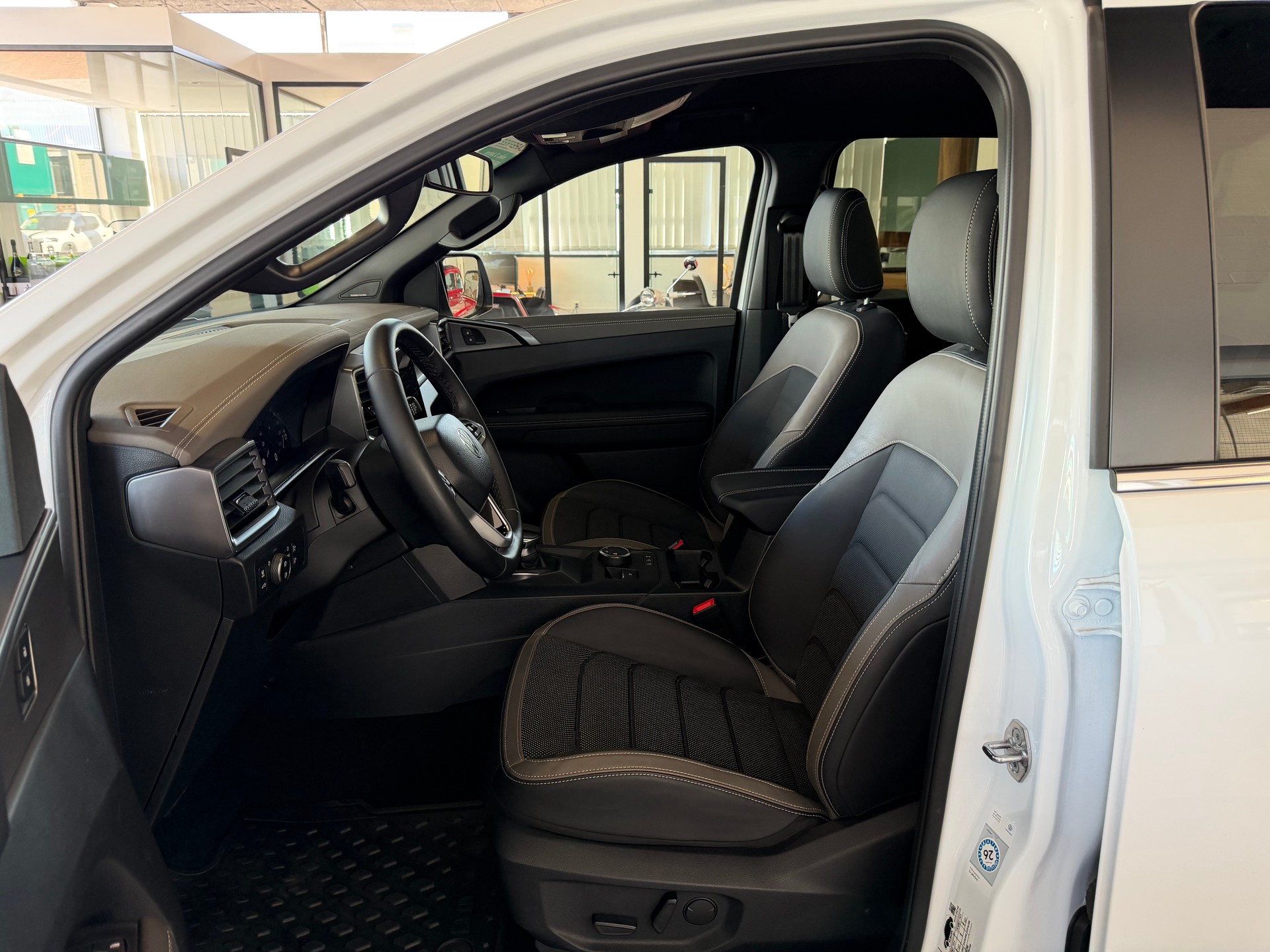 VW Amarok 3.0TDI Aventura Winter 1 3.0 V6 TDI 4X4 241 PS ( AHK3500KG)-image-15