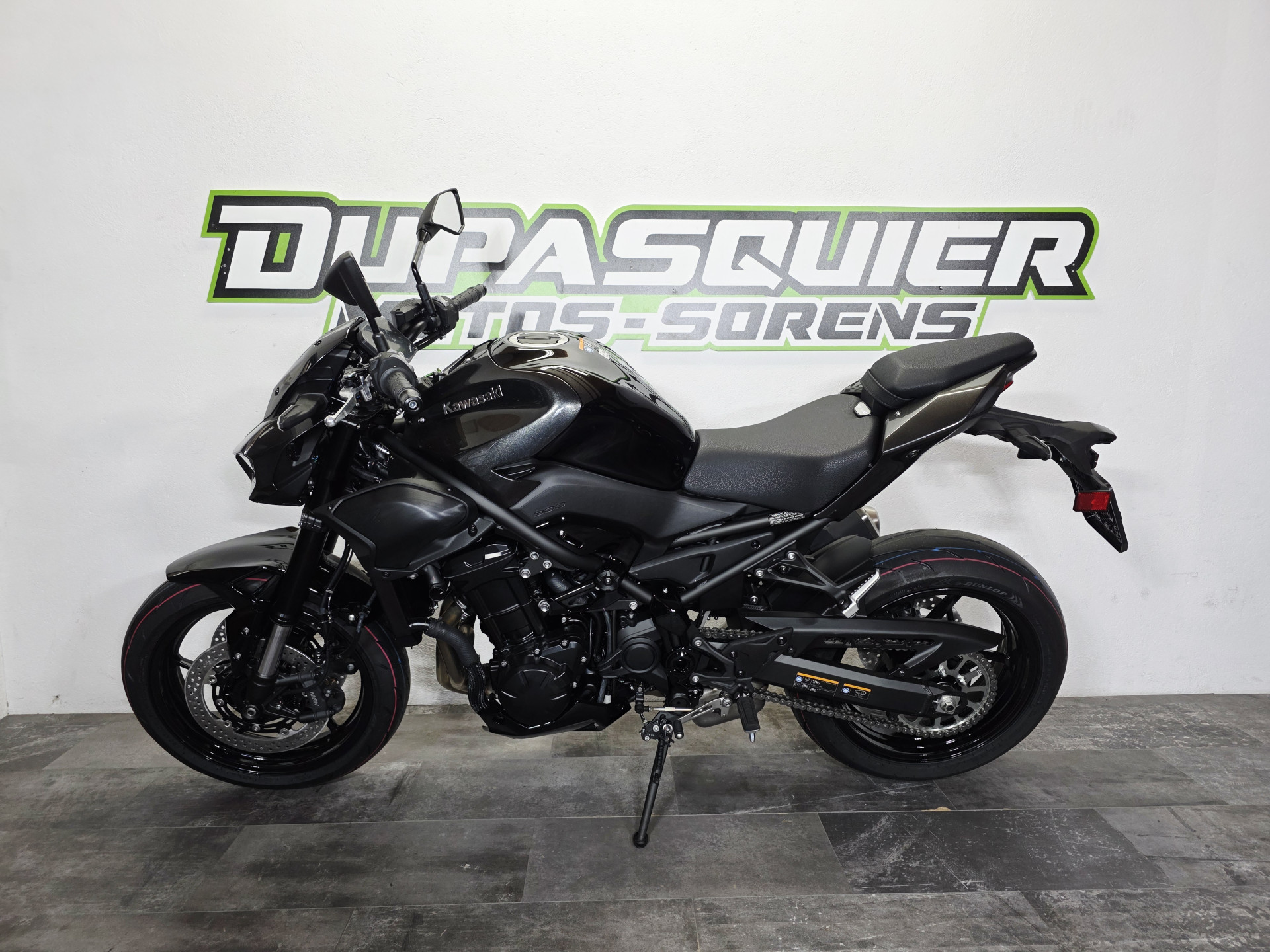 KAWASAKI Z 900-showroom-element-2