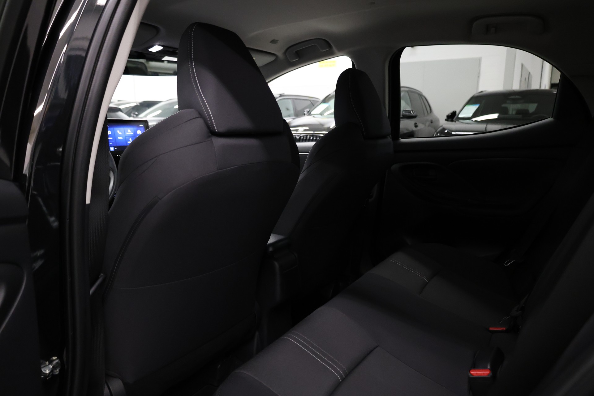TOYOTA Yaris 1.5 VVT-i HSD Teamplayer-image-31