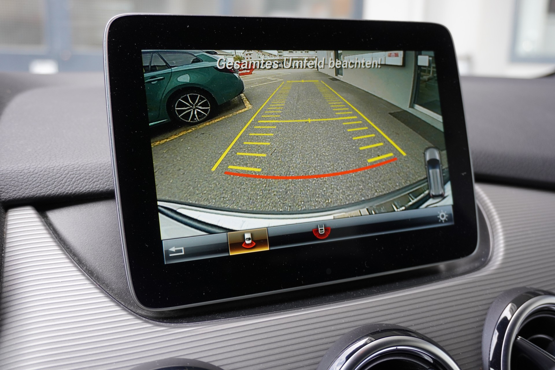 MERCEDES-BENZ B 200 Style 7G-DCT-image-9