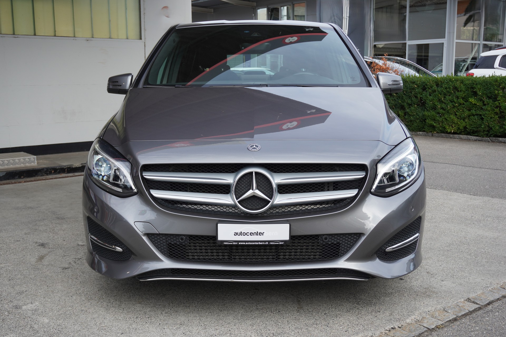 MERCEDES-BENZ B 200 Style 7G-DCT-image-2