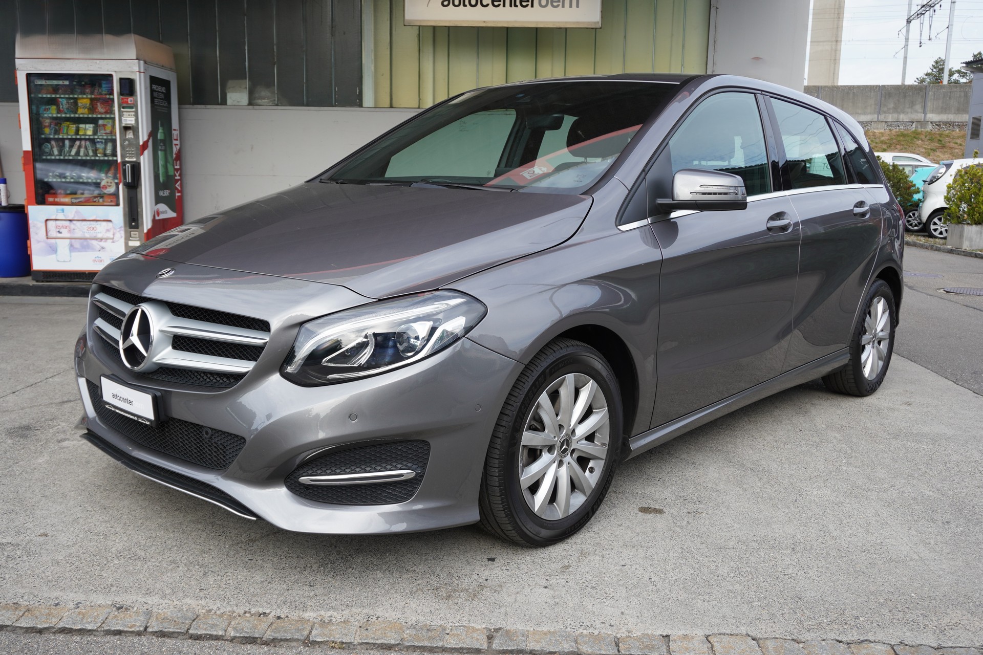 MERCEDES-BENZ B 200 Style 7G-DCT-image-1