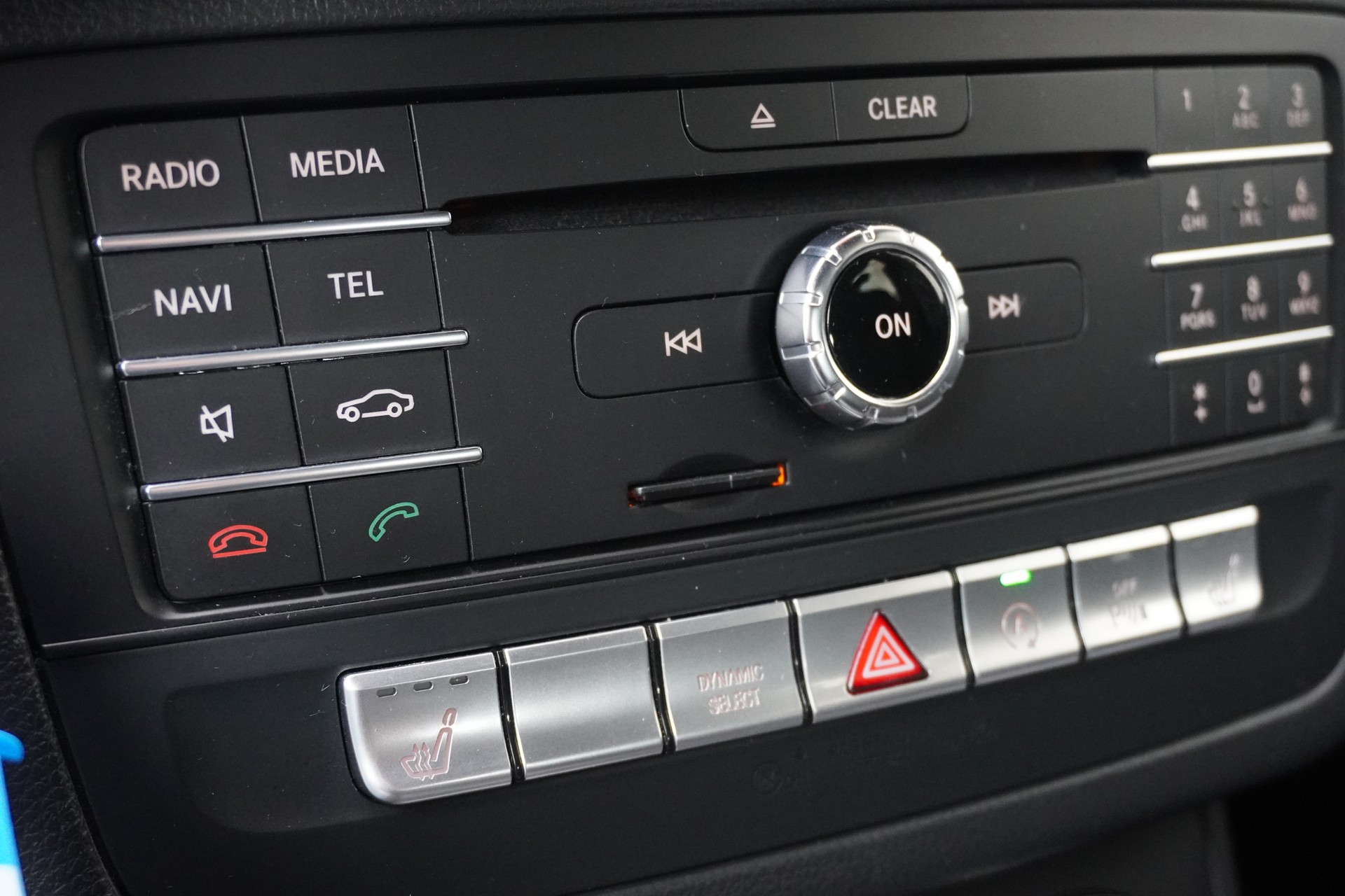 MERCEDES-BENZ B 200 Style 7G-DCT-image-10