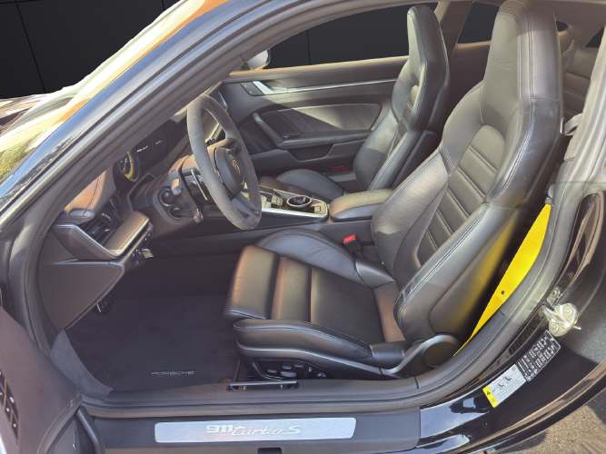 PORSCHE 911 Coupé 3.7 Turbo S PDK-image-7