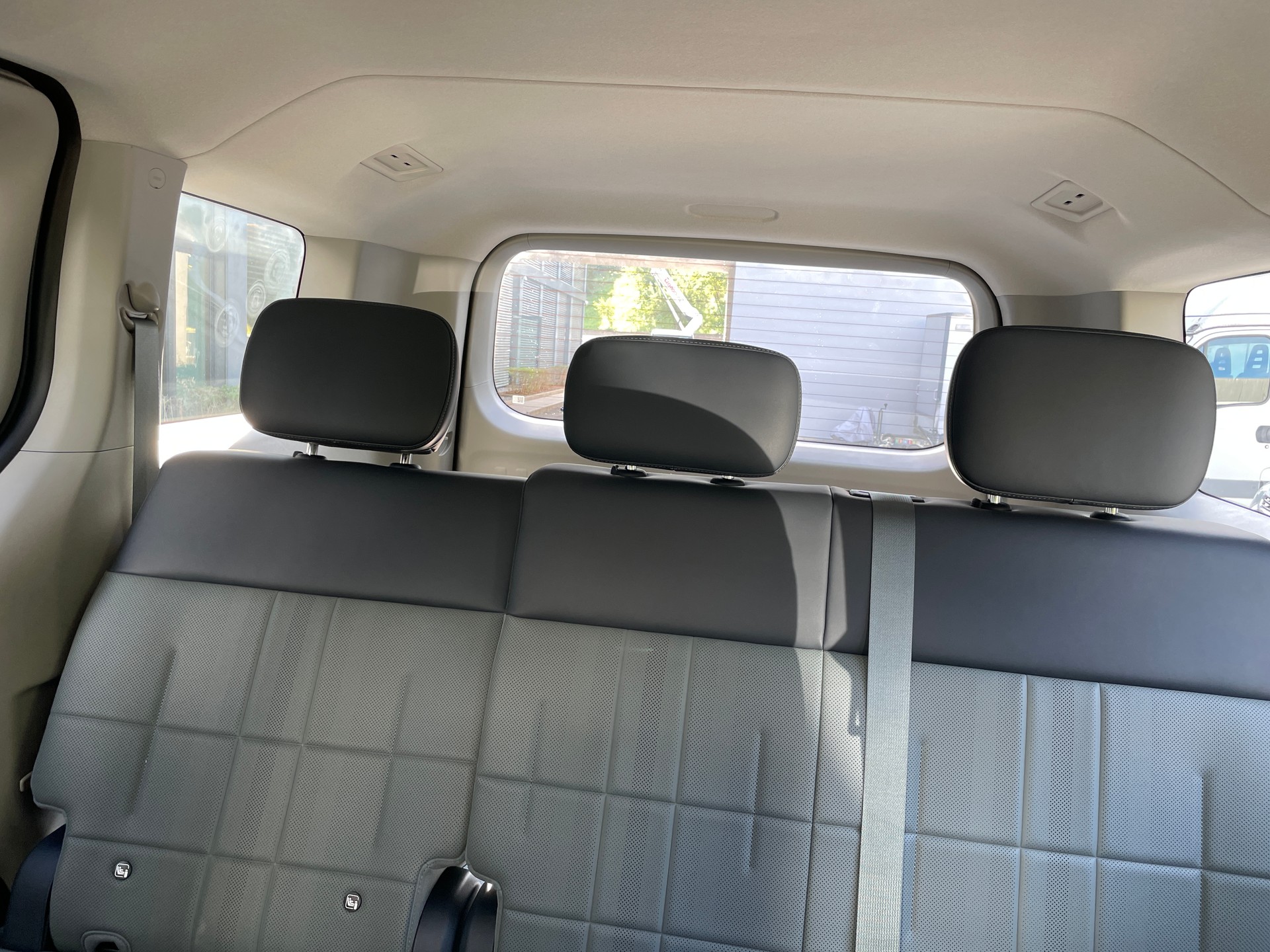 KIA PV5 71.2 kWh Elite mit Elite-Pack und Wärmepumpe, VOLLAUSSTATTUNG-image-20