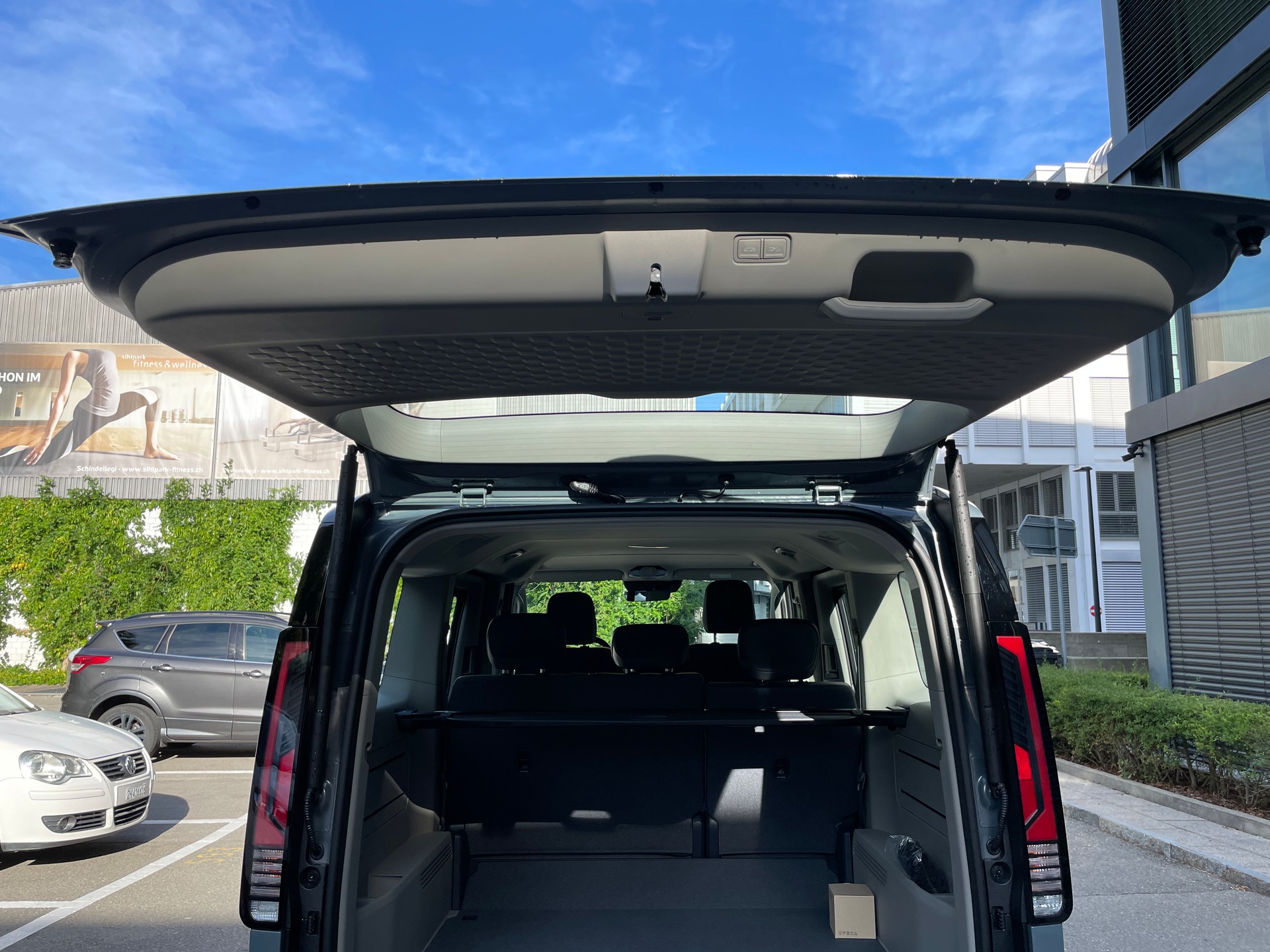 KIA PV5 71.2 kWh Elite mit Elite-Pack und Wärmepumpe, VOLLAUSSTATTUNG-image-8