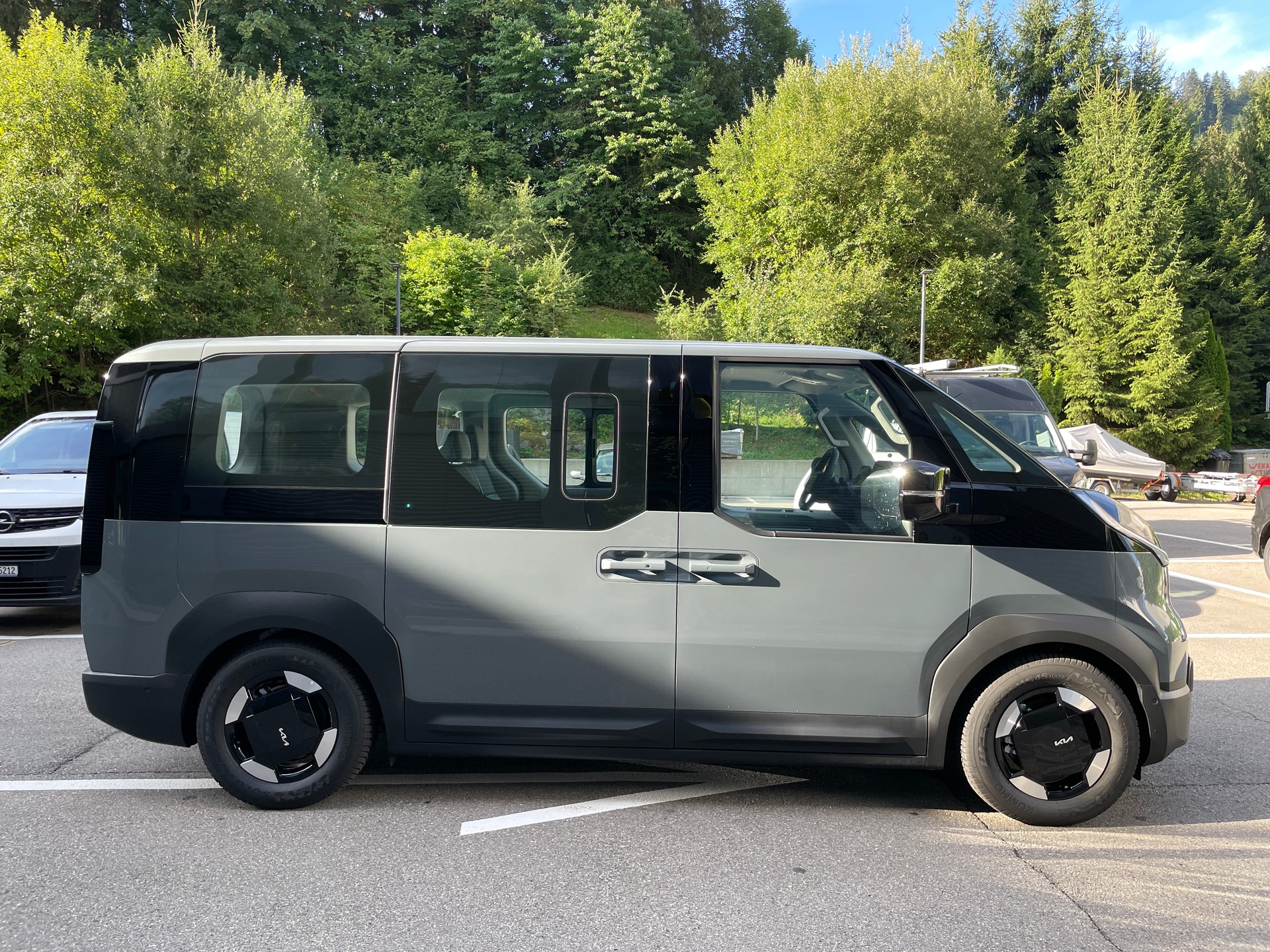 KIA PV5 71.2 kWh Elite mit Elite-Pack und Wärmepumpe, VOLLAUSSTATTUNG-image-3