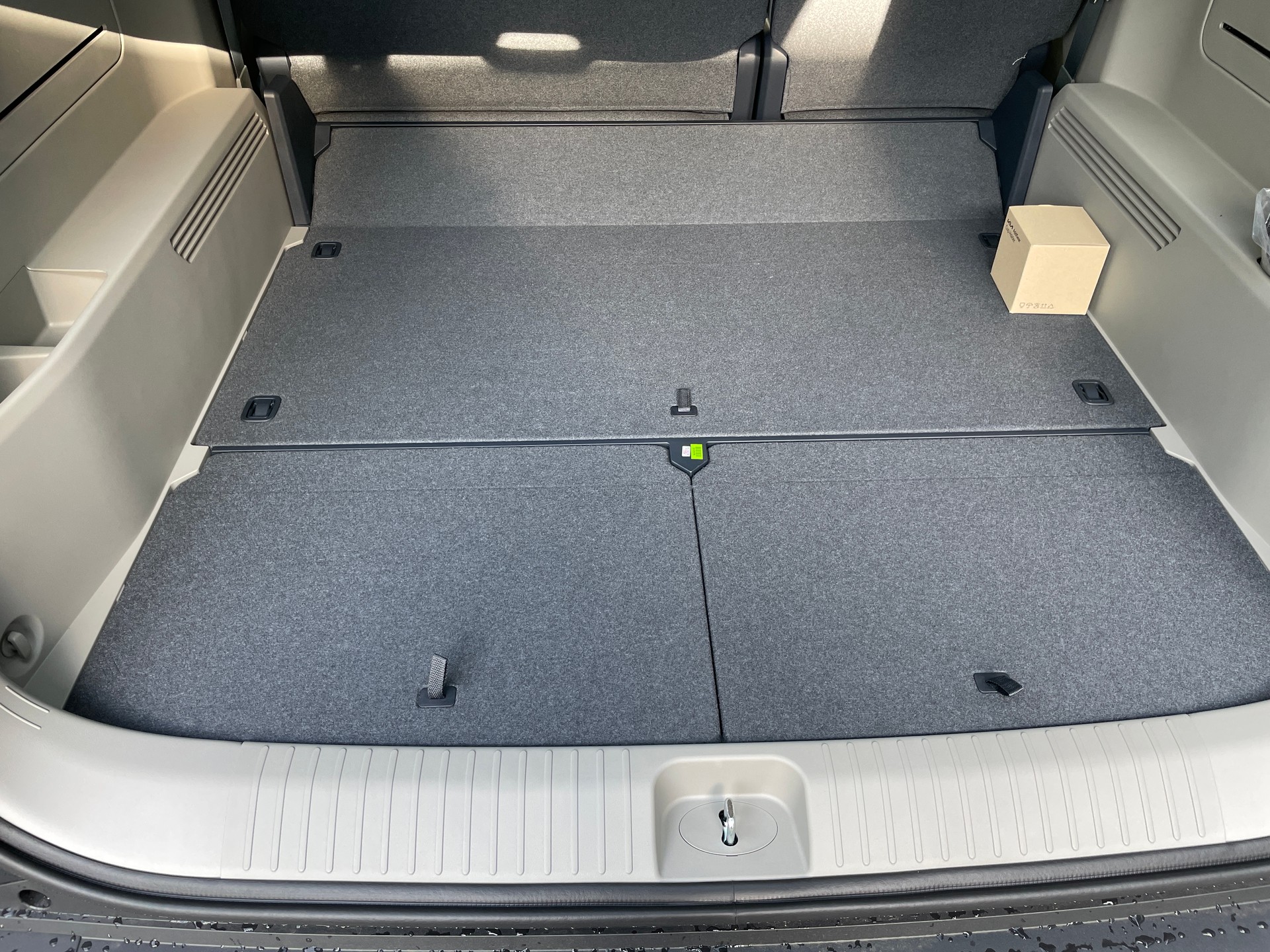 KIA PV5 71.2 kWh Elite mit Elite-Pack und Wärmepumpe, VOLLAUSSTATTUNG-image-10