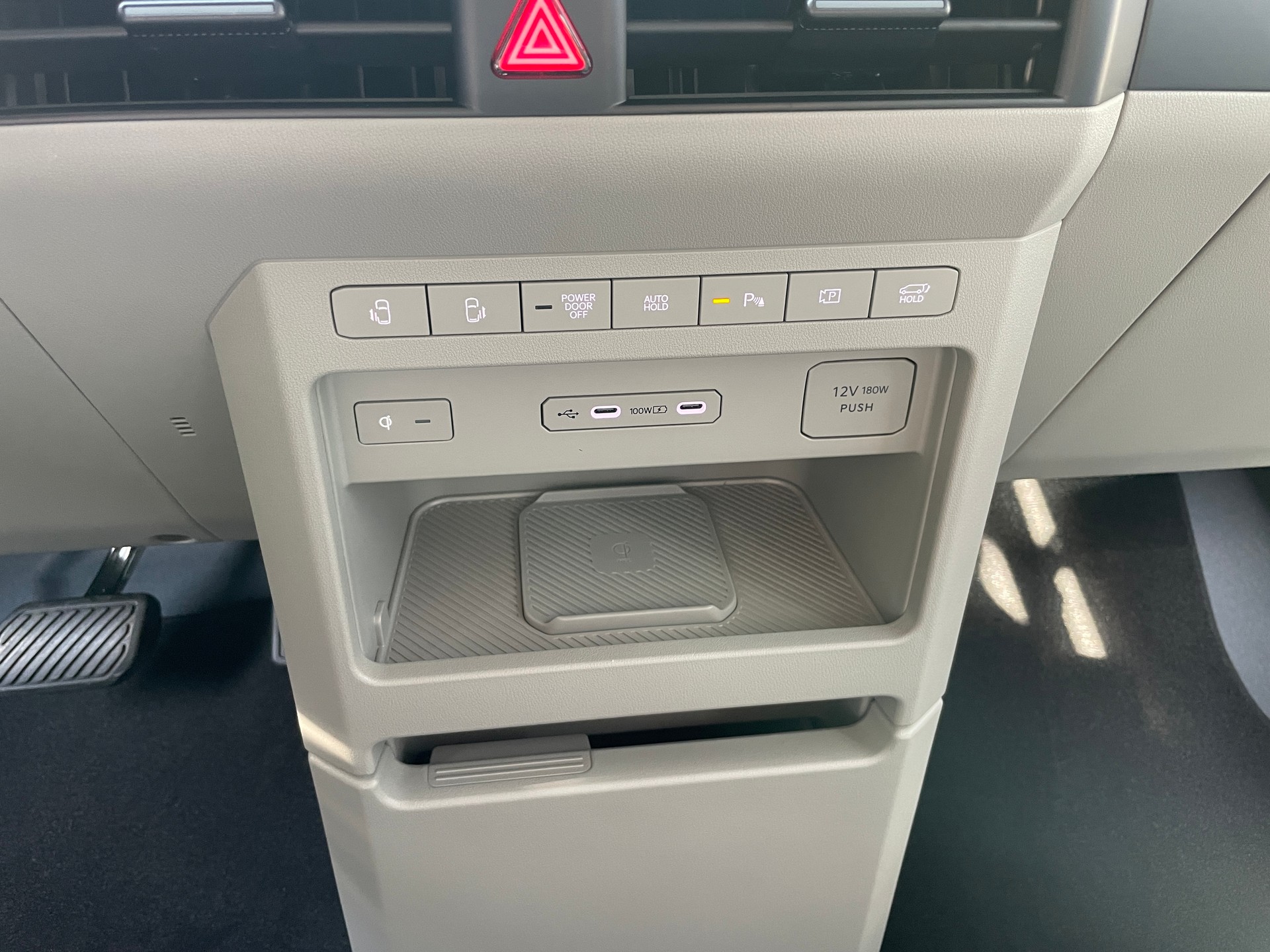 KIA PV5 71.2 kWh Elite mit Elite-Pack und Wärmepumpe, VOLLAUSSTATTUNG-image-29