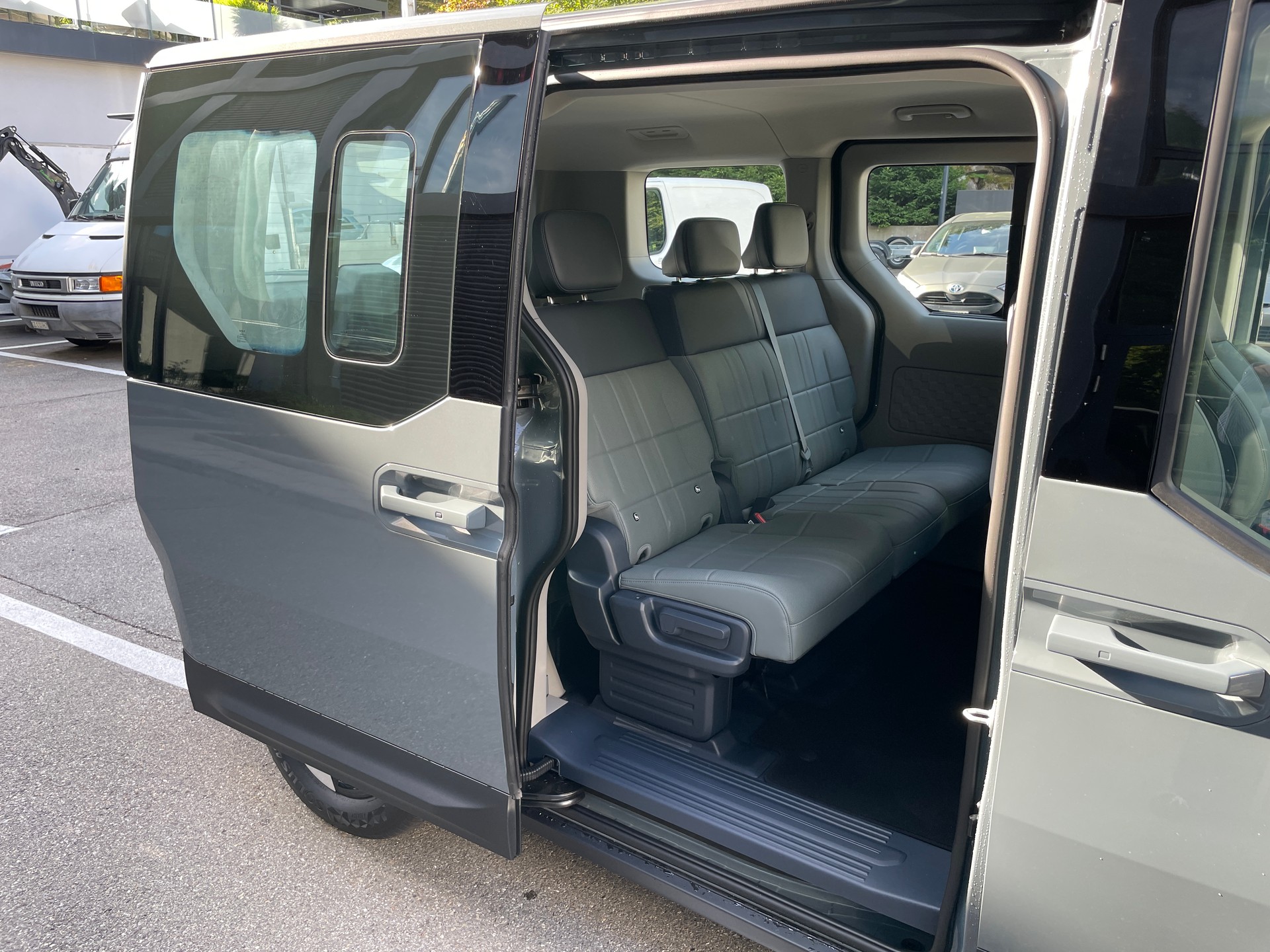 KIA PV5 71.2 kWh Elite mit Elite-Pack und Wärmepumpe, VOLLAUSSTATTUNG-image-4