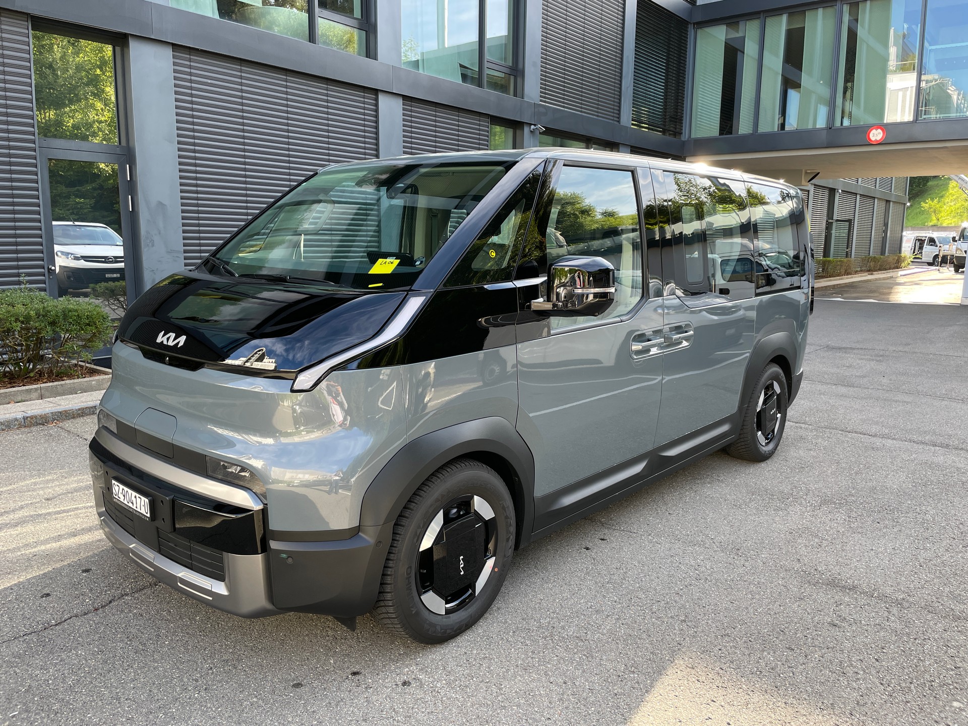 KIA PV5 71.2 kWh Elite mit Elite-Pack und Wärmepumpe, VOLLAUSSTATTUNG-image-0
