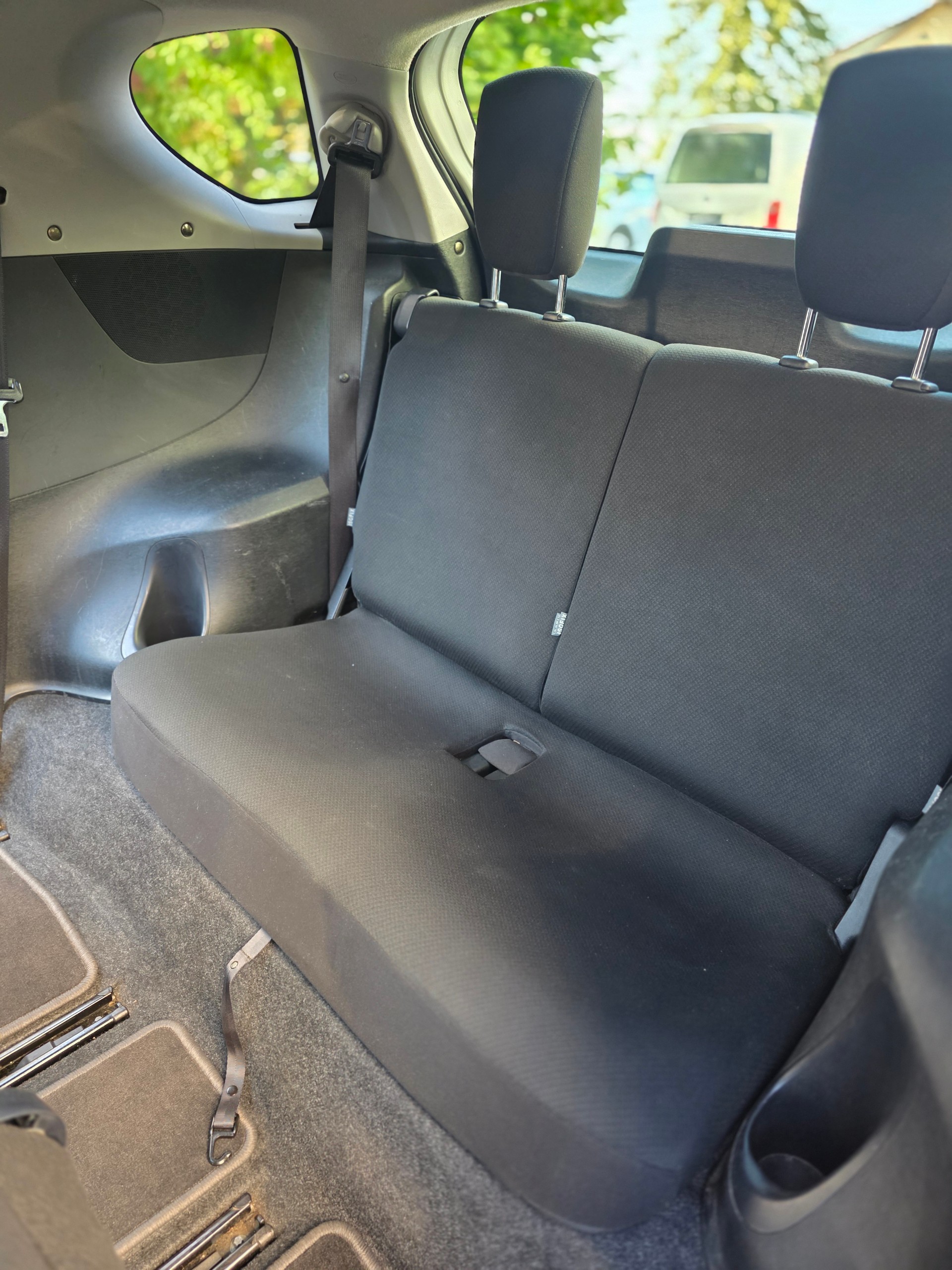 TOYOTA iQ 1.0 VVT-i Linea Luna-image-12