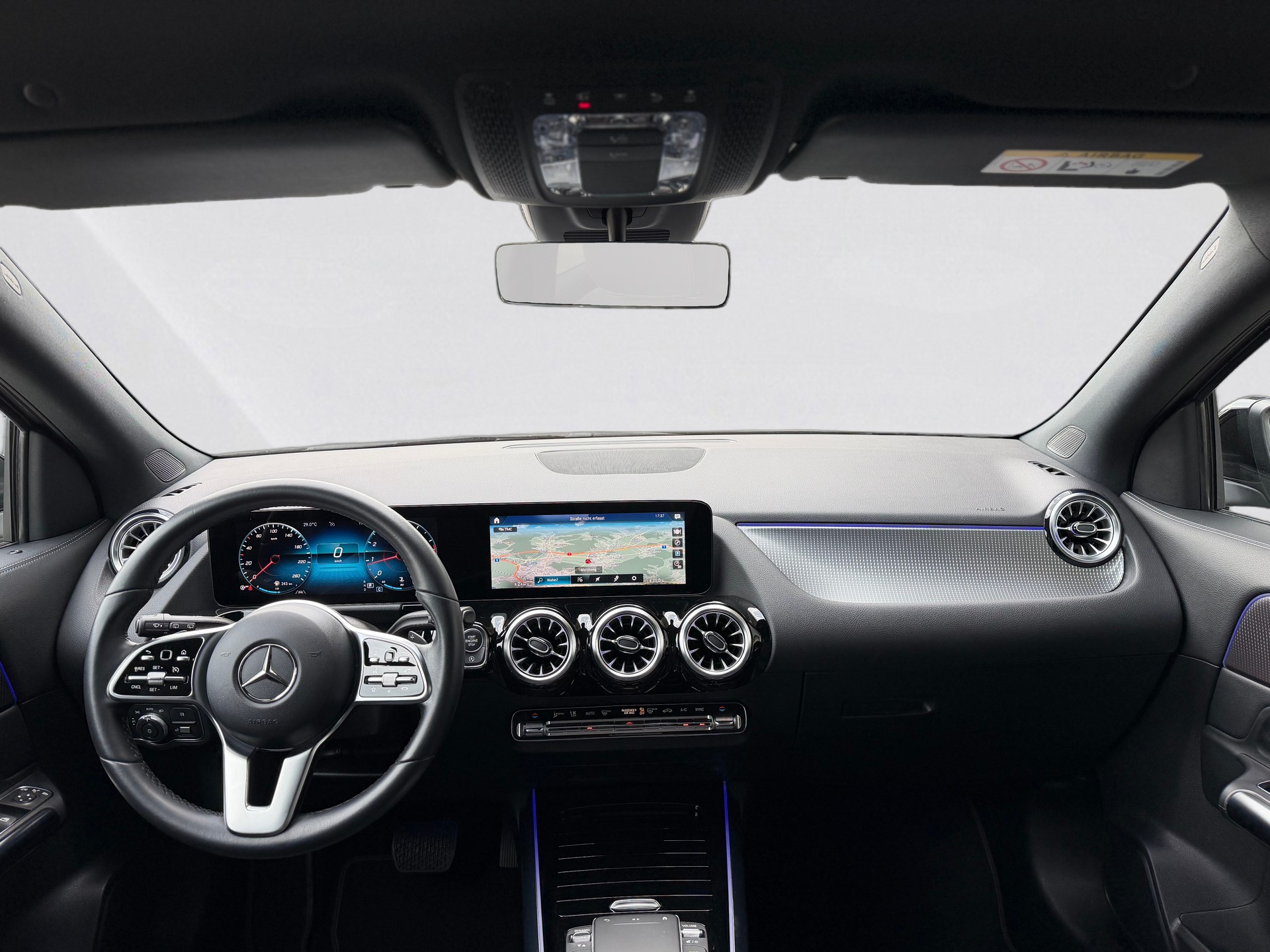 MERCEDES-BENZ GLA 200 Progressive 7G-DCT-image-3