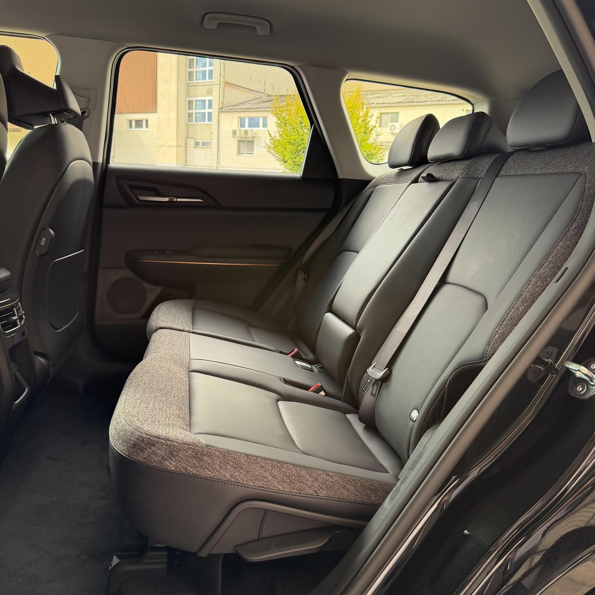 KIA EV5 81 kWh Earth 4x4-image-13