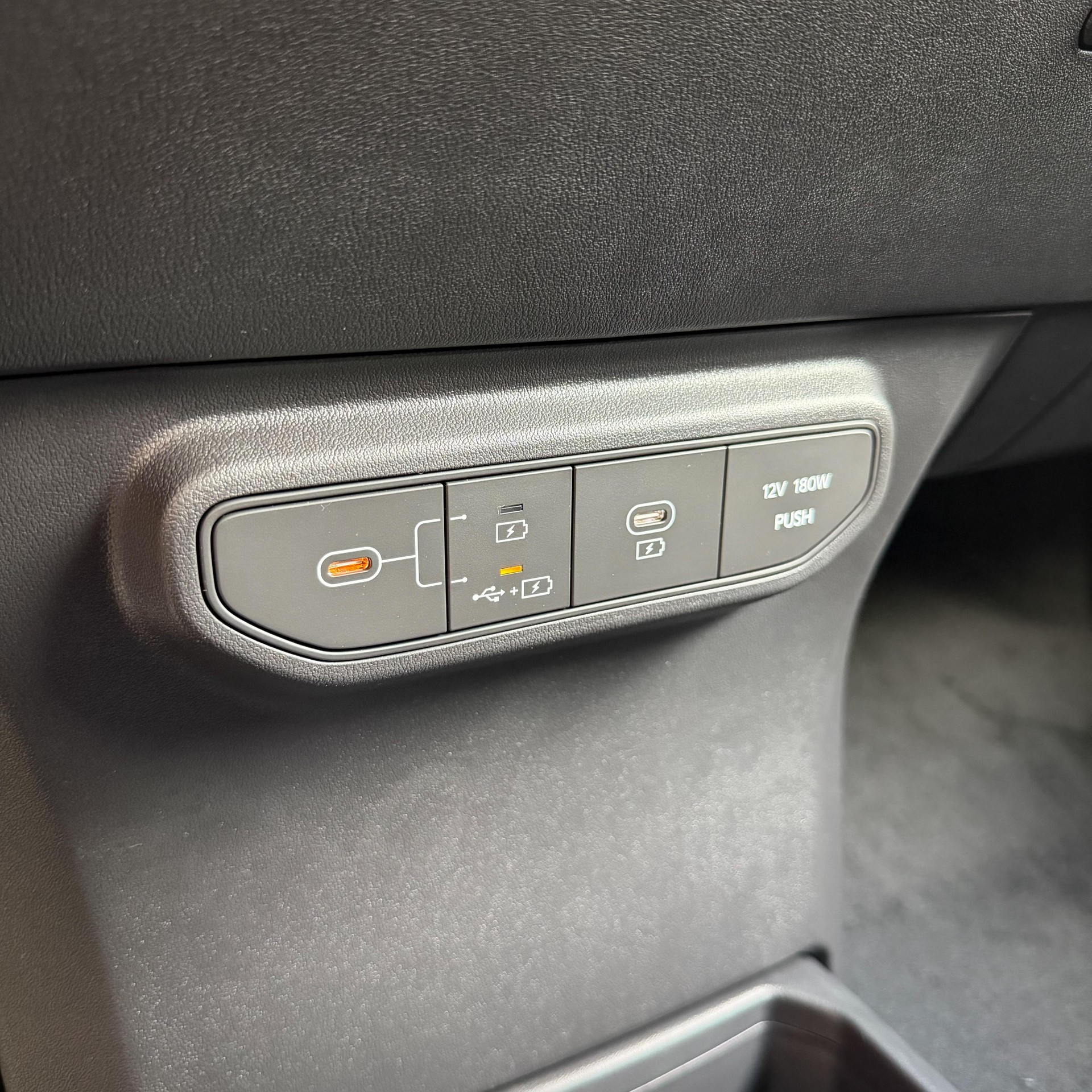 KIA EV5 81 kWh Earth 4x4-image-8