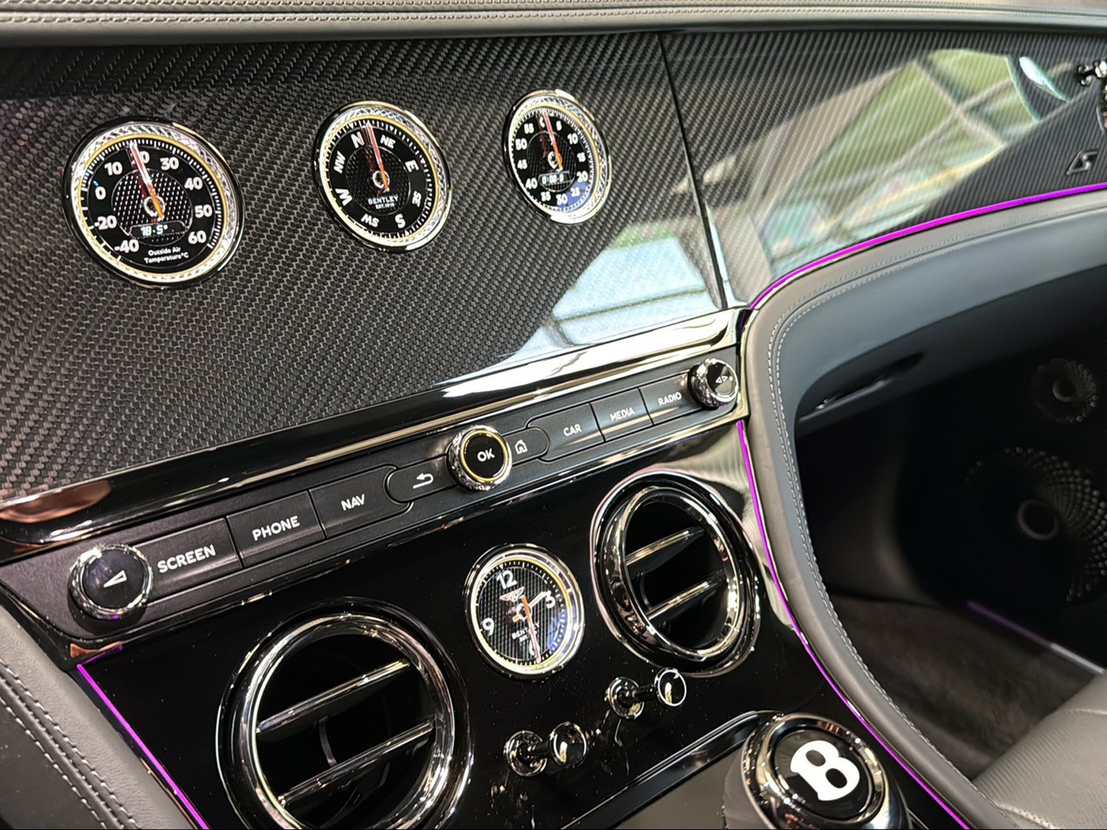 BENTLEY GT V8 Hybrid S-image-13