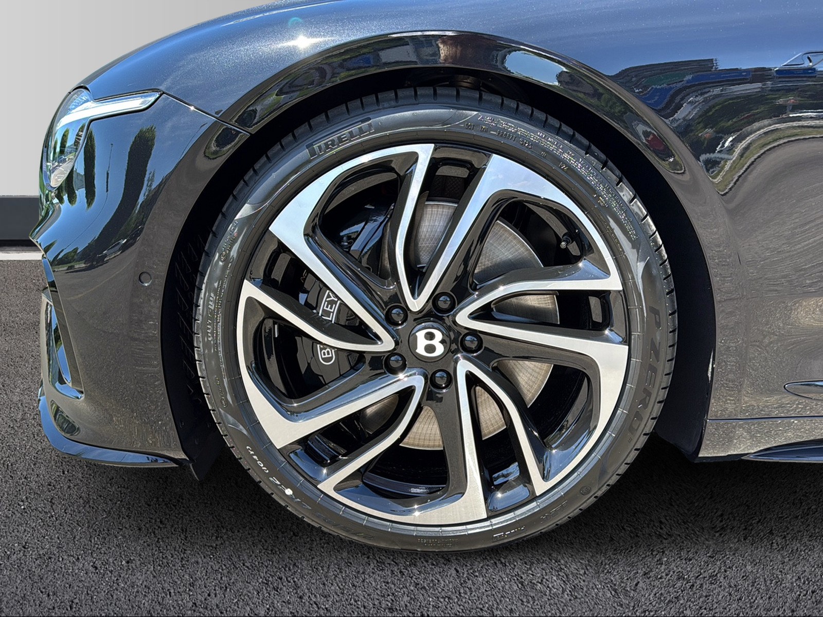 BENTLEY GT V8 Hybrid S-image-11