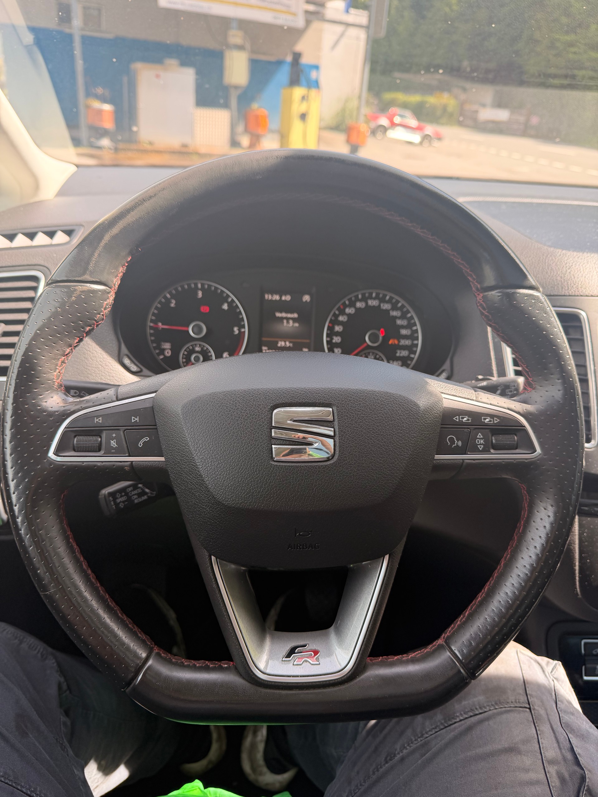 SEAT Alhambra 2.0 TDI FR Line 4Drive-showroom-element-3