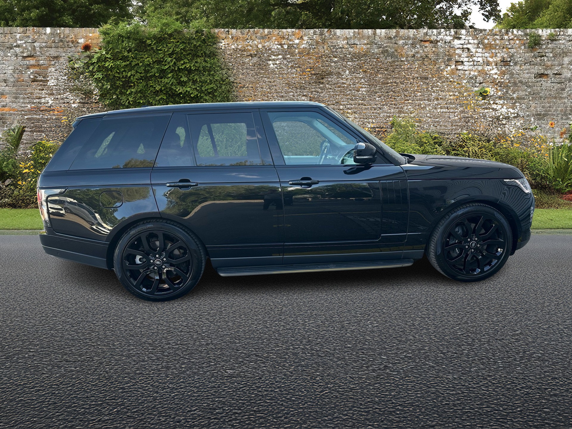 LAND ROVER Range Rover 5.0 V8 S/C Vogue Automatic-image-5