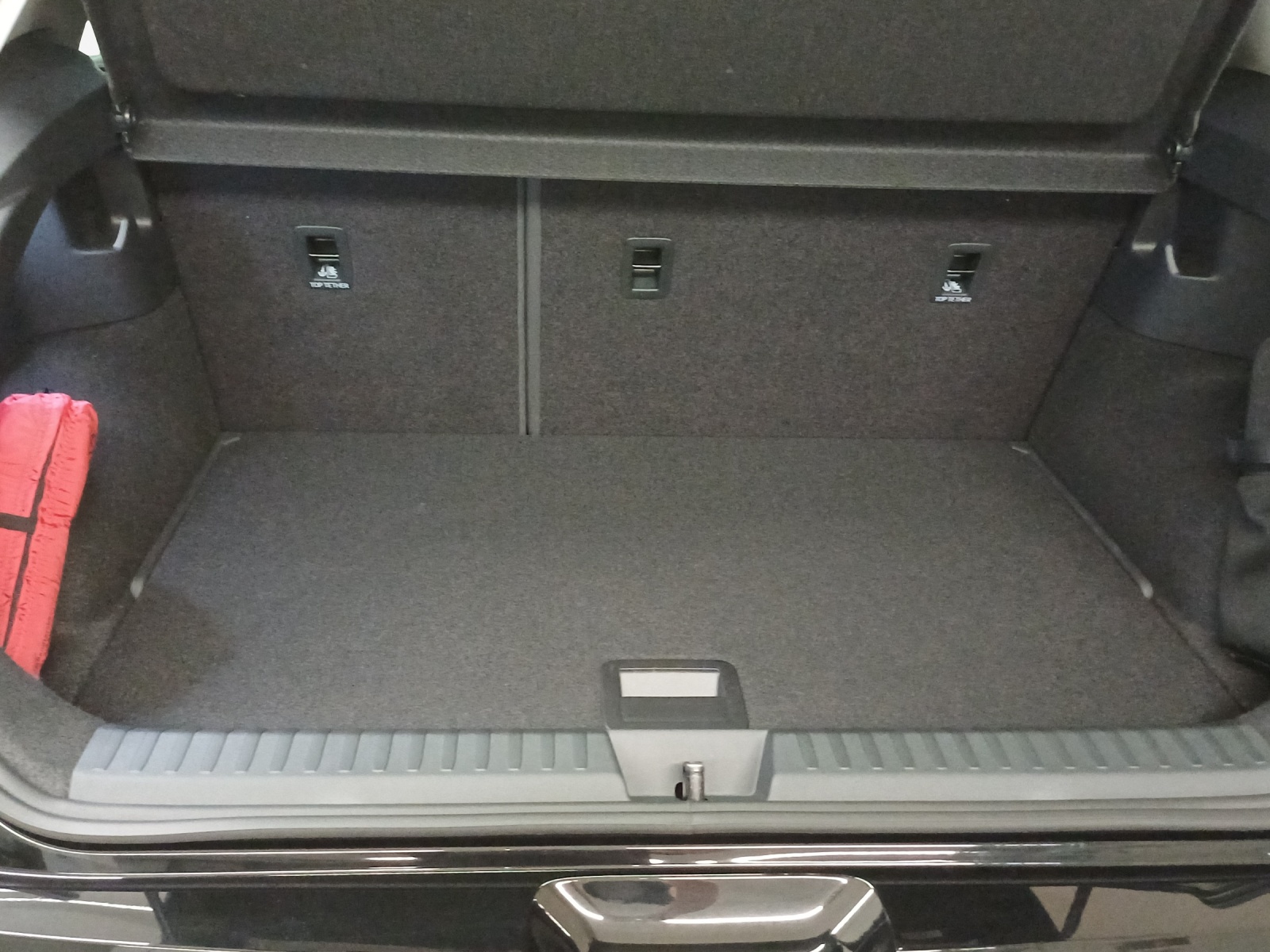 VW ID.Polo 52 kWh Life Edition One-image-12