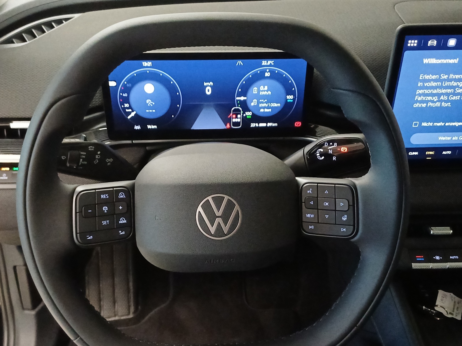 VW ID.Polo 52 kWh Life Edition One-image-7