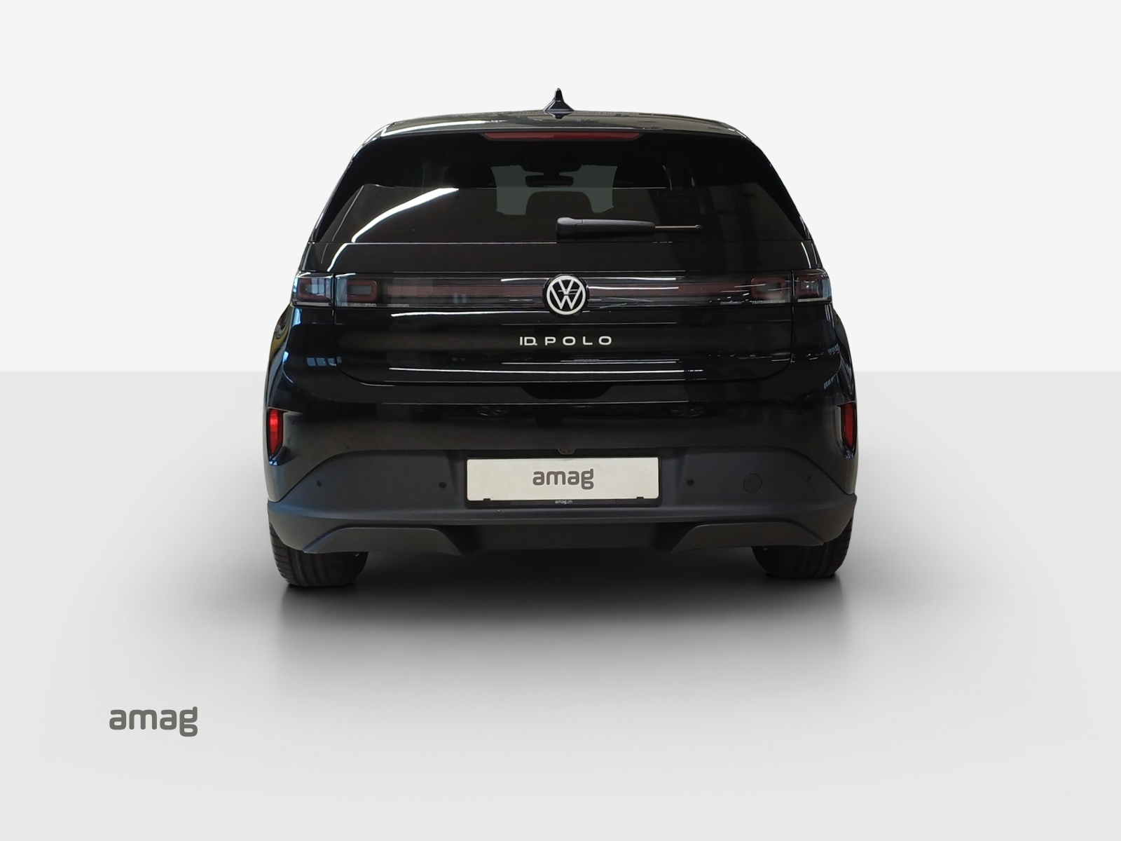 VW ID.Polo 52 kWh Life Edition One-showroom-element-3