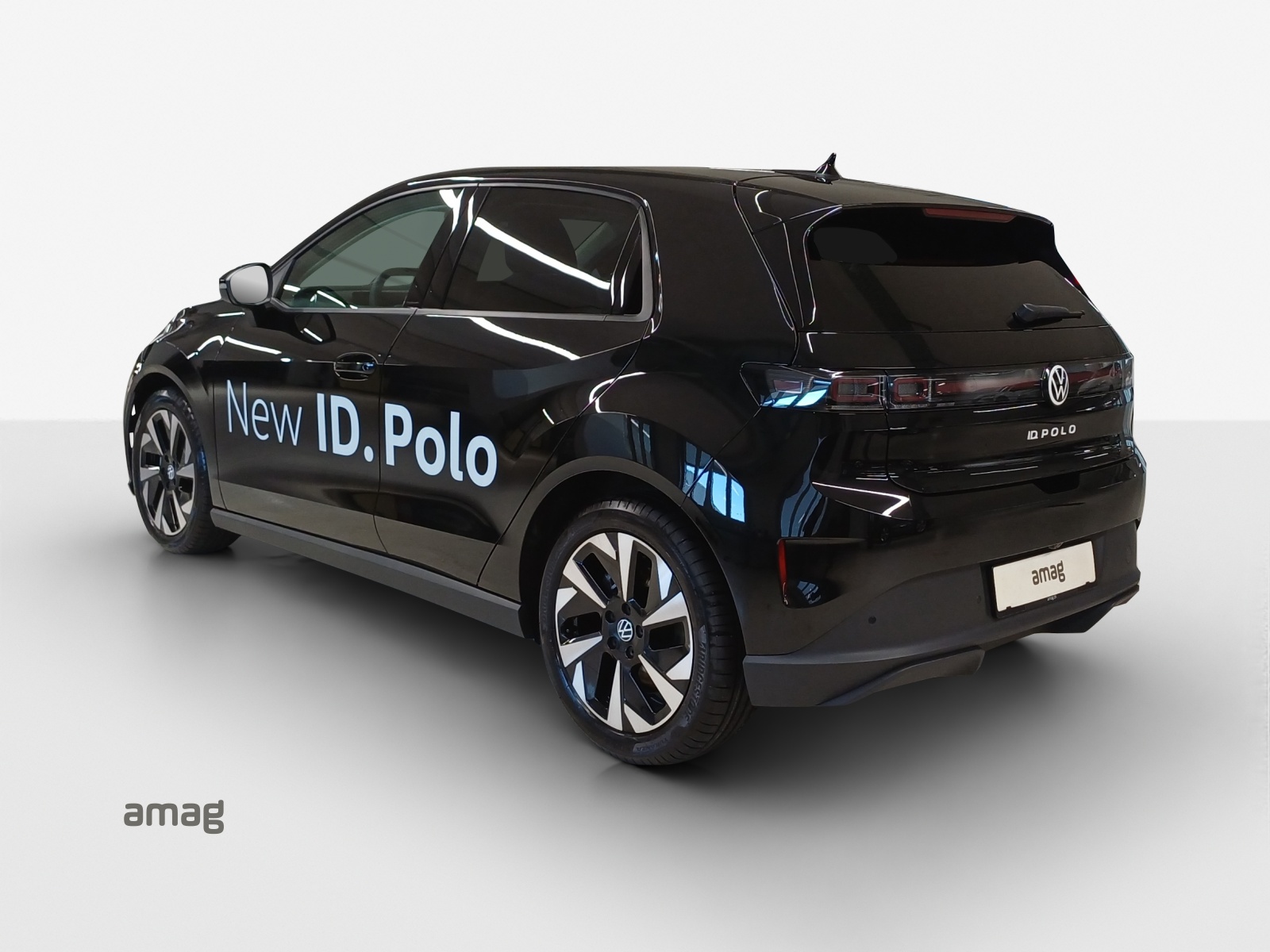 VW ID.Polo 52 kWh Life Edition One-showroom-element-2